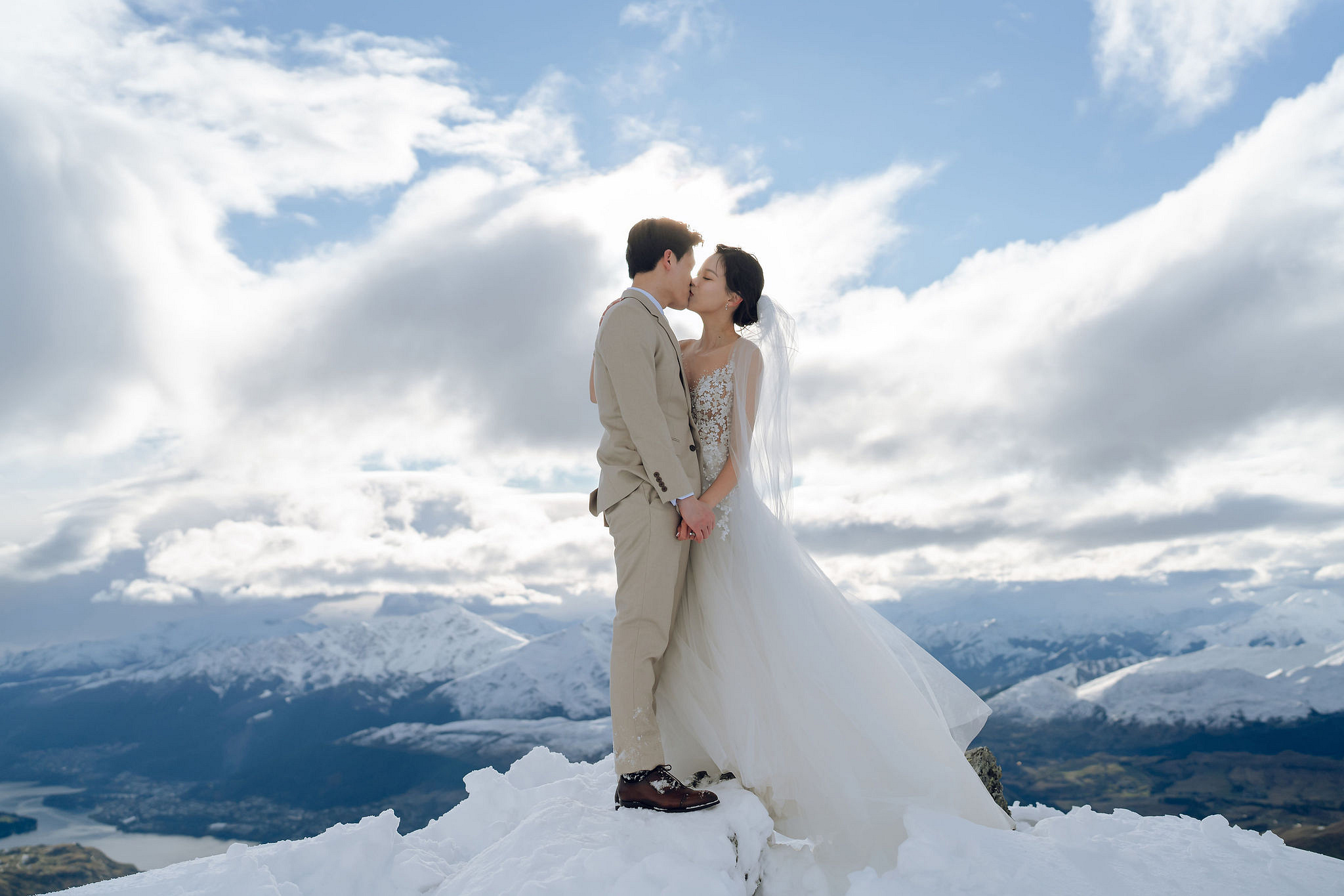 New Zealand Pre-Wedding Photoshoot | Cherry Blossoms, Coromandel Peak & Lake Wakatipu at Coromandel Peak pre-wedding photo