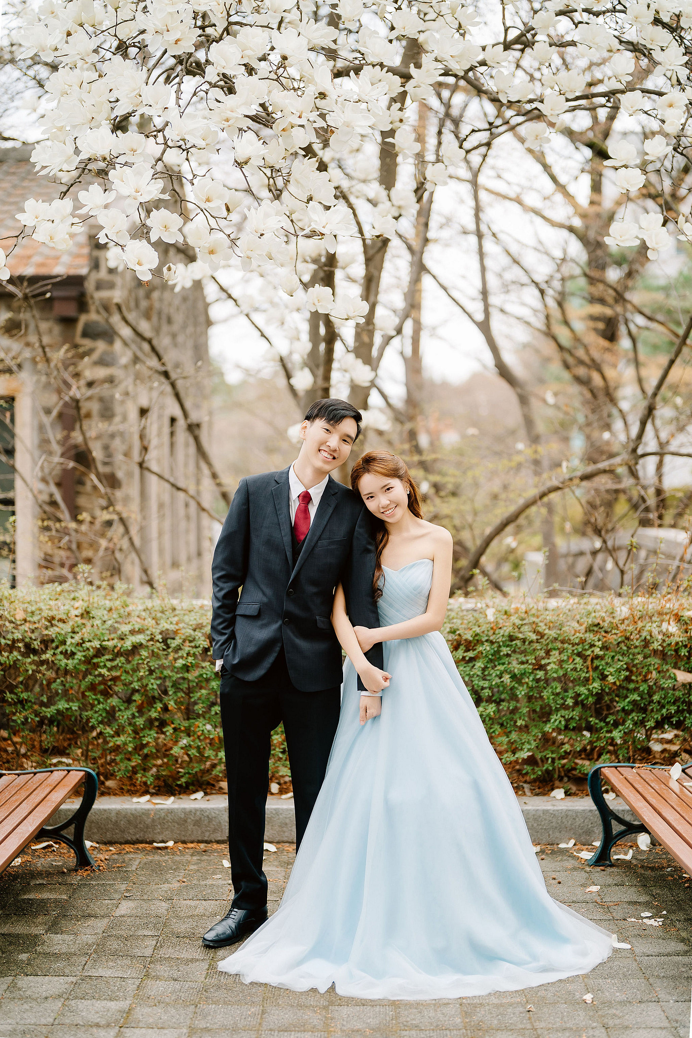 Seoul Pre-Wedding Photoshoot | Yongsan Park, Yonsei University & Kyung Hee University at Yonsei University pre-wedding photo