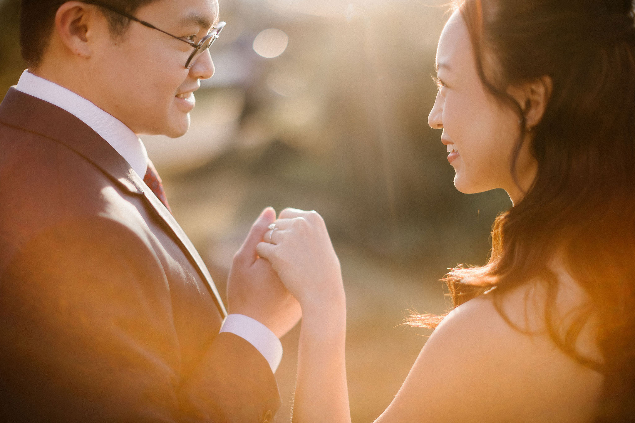 Bali Pre-Wedding Photoshoot | Pinggan Village, Lava Fields, Twin Cliff Valley & Beach at Pinggan Village   pre-wedding photo