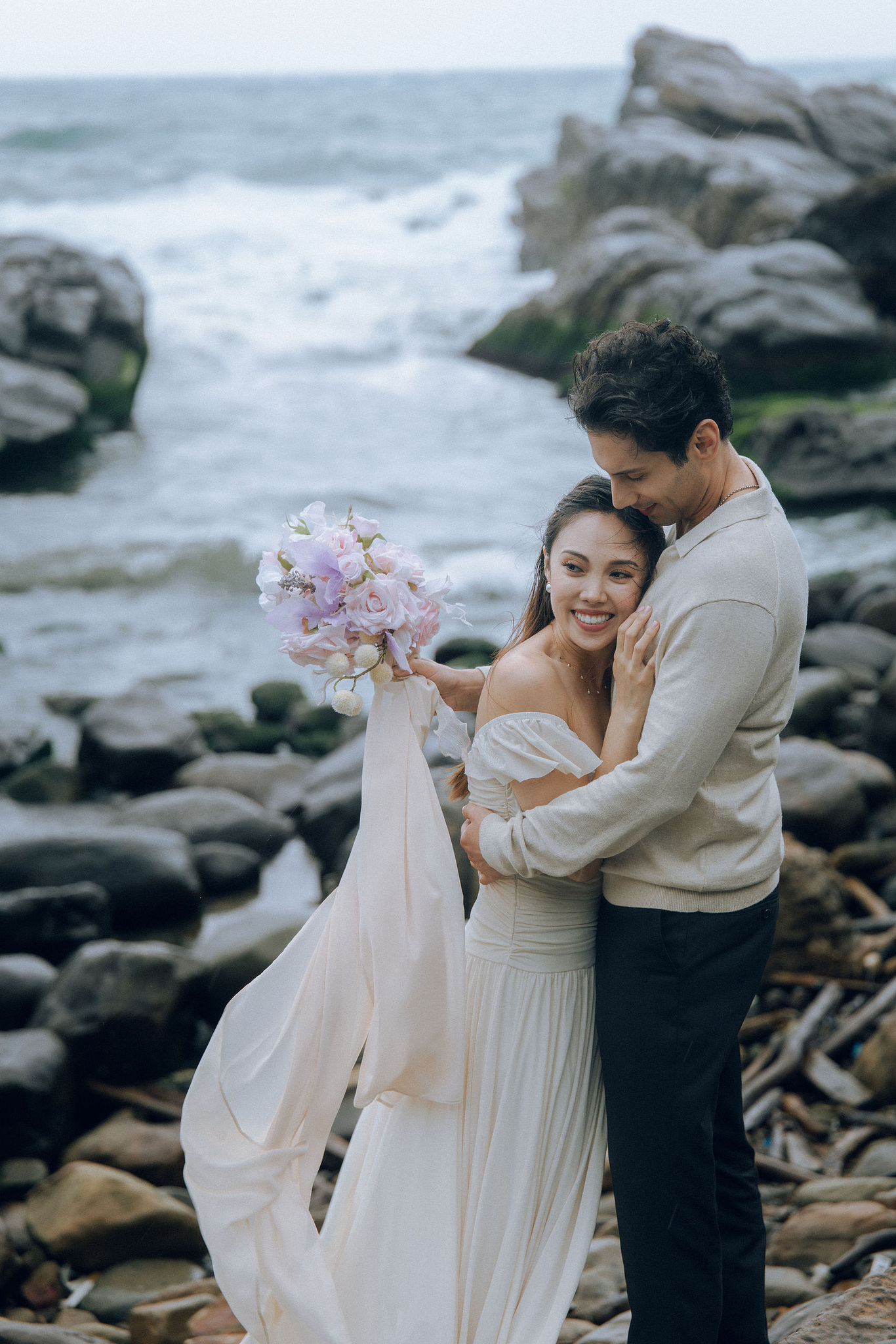 Taiwan Pre-Wedding Photoshoot | Bopiliao Historical Block, Nanya Rocks, Jinguashi & Jiufen at Nanya Rocks & Jinguashi pre-wedding photo