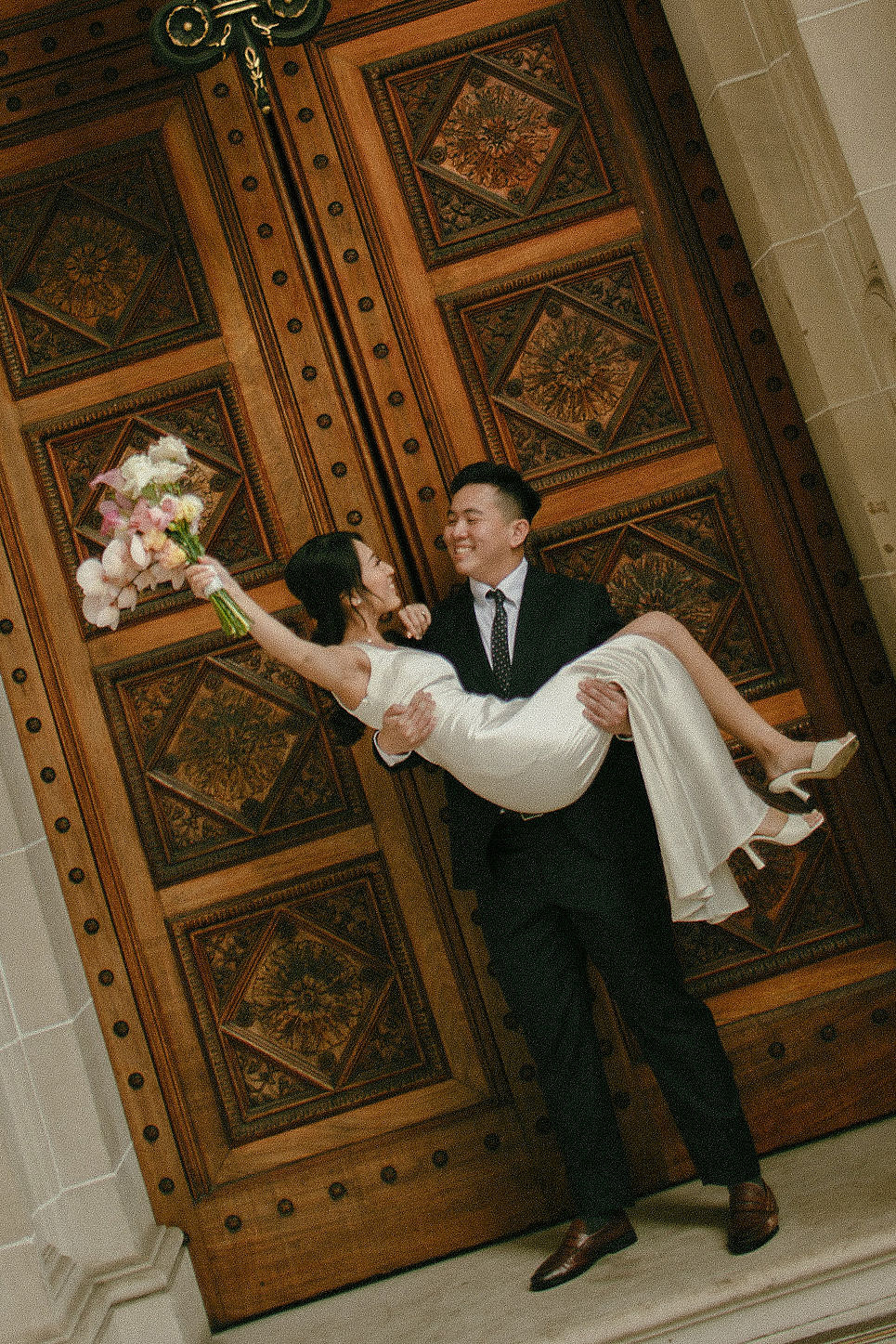 Melbourne Pre-Wedding Photoshoot | Parliament House, Fitzroy Gardens, Melbourne Streets & Half Moon Bay at Parliament House pre-wedding photo