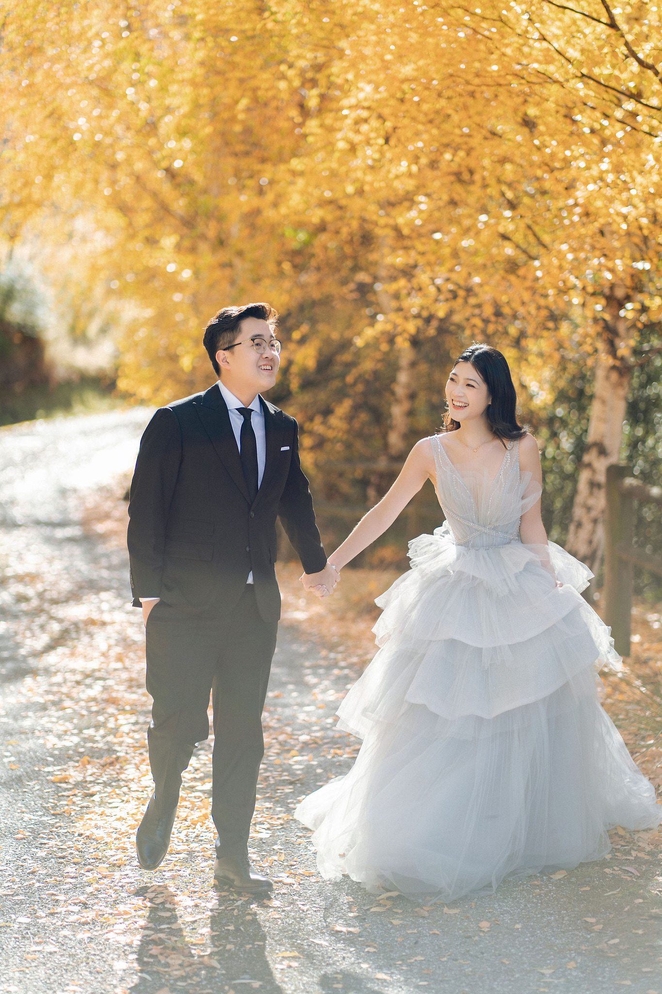 New Zealand Pre-Wedding Photoshoot | Arrowtown, Isobel Glacier, Alpaca Farm, Lake Tekapo & Mount Cook National Park at Arrowtown pre-wedding photo