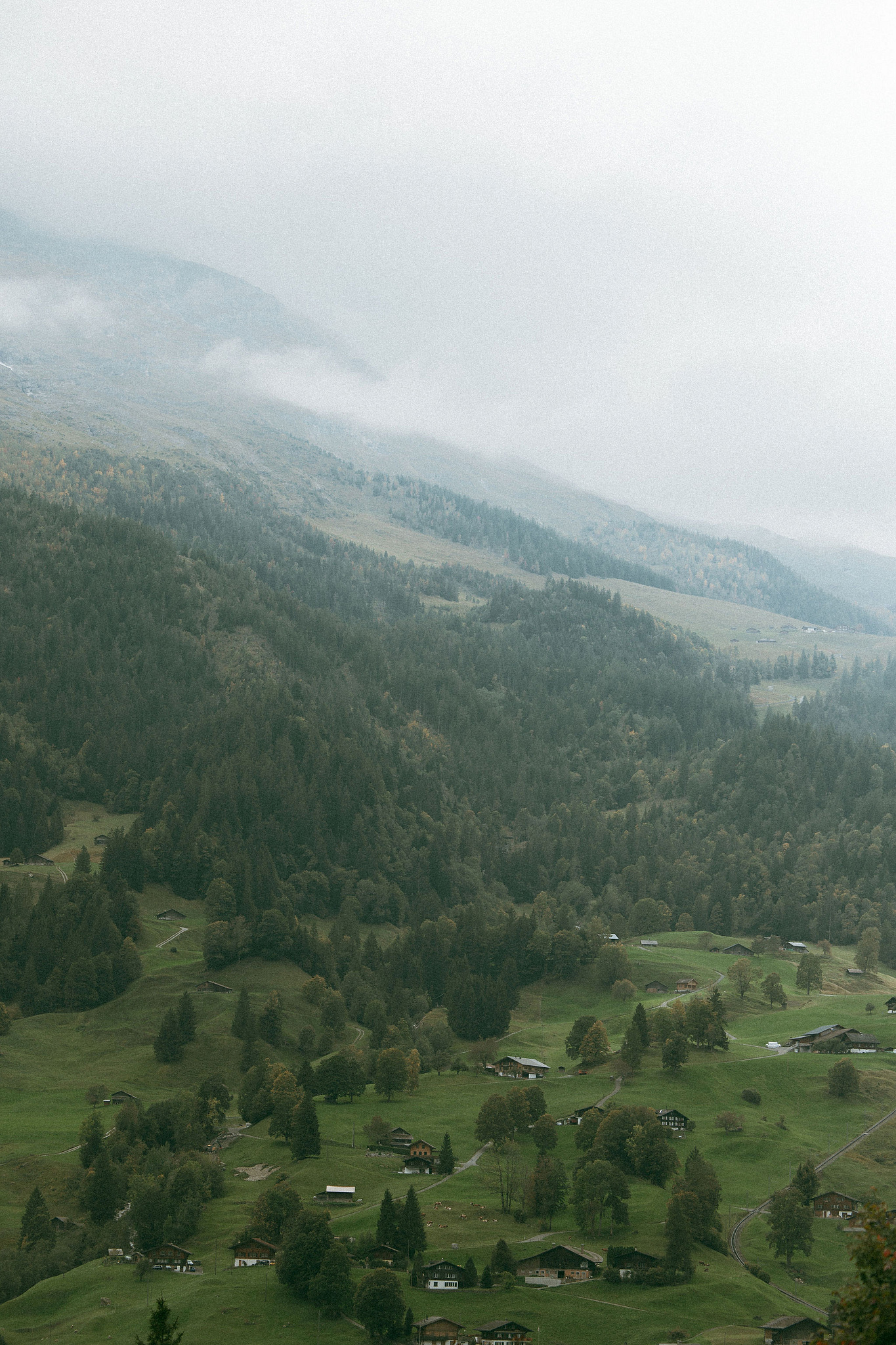 Switzerland Honeymoon Photoshoot Lucerne City Grindelwald First Cliff Lauterbrunnen Village at Lauterbrunnen pre-wedding photo