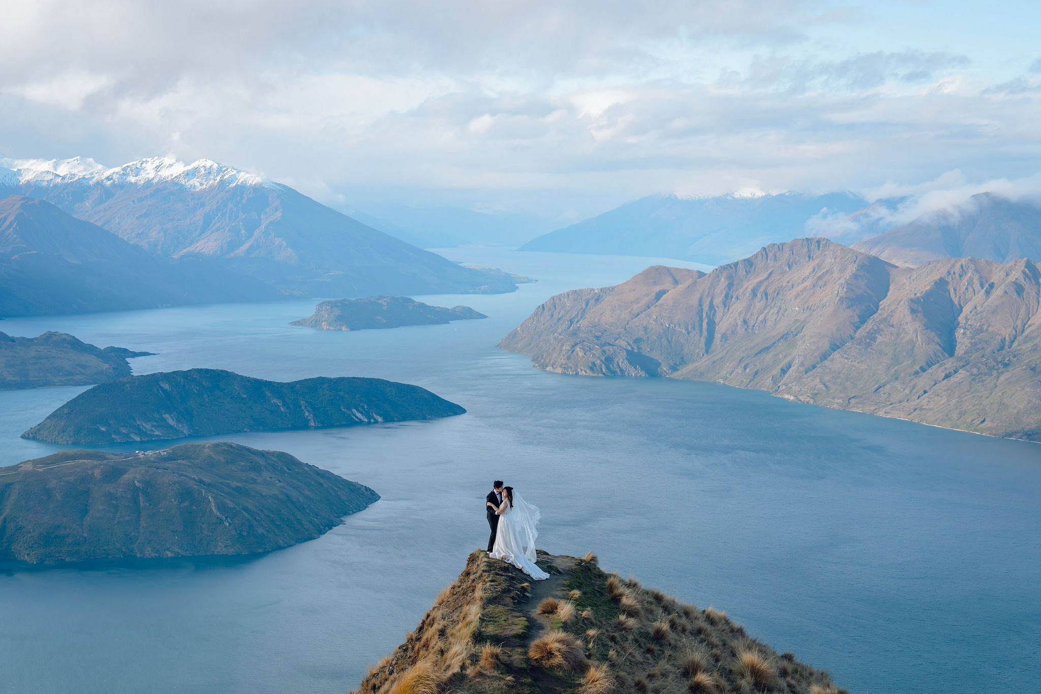 New Zealand Pre-Wedding Photoshoot | Lake Wakatipu, Alta Tarns, Coromandel Peak to Mount Cook at Coromandel Peak pre-wedding photo