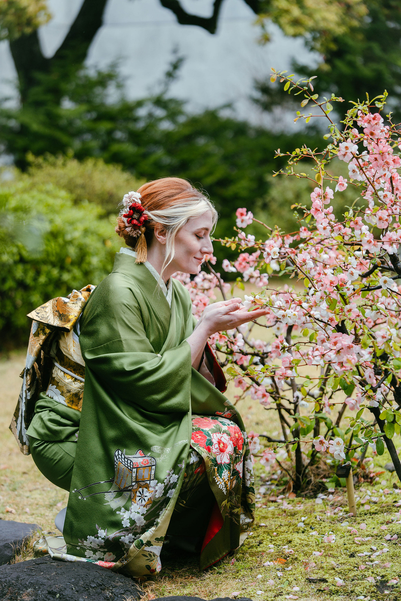 Tokyo & Mt. Fuji Pre-Wedding Photoshoot | Tokyo Garden Shrine, Lake Kawaguchiko & Shinjuku Street at Tokyo Garden Shrine pre-wedding photo