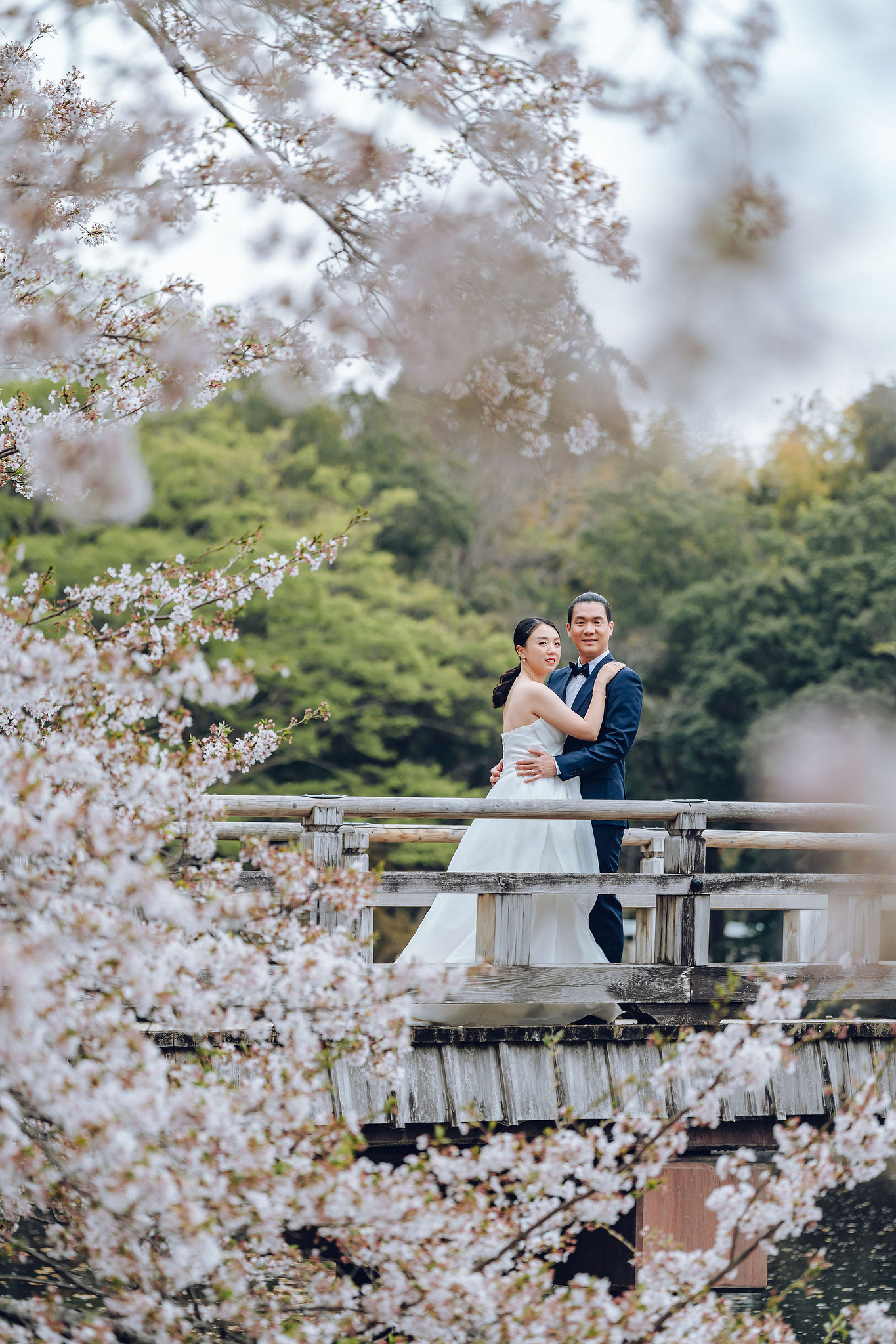 Kyoto Pre-Wedding Photoshoot | Historic Higashiyama Streets, Keage Incline & Nara Park at Keage Incline & Kamo Riverbanks pre-wedding photo