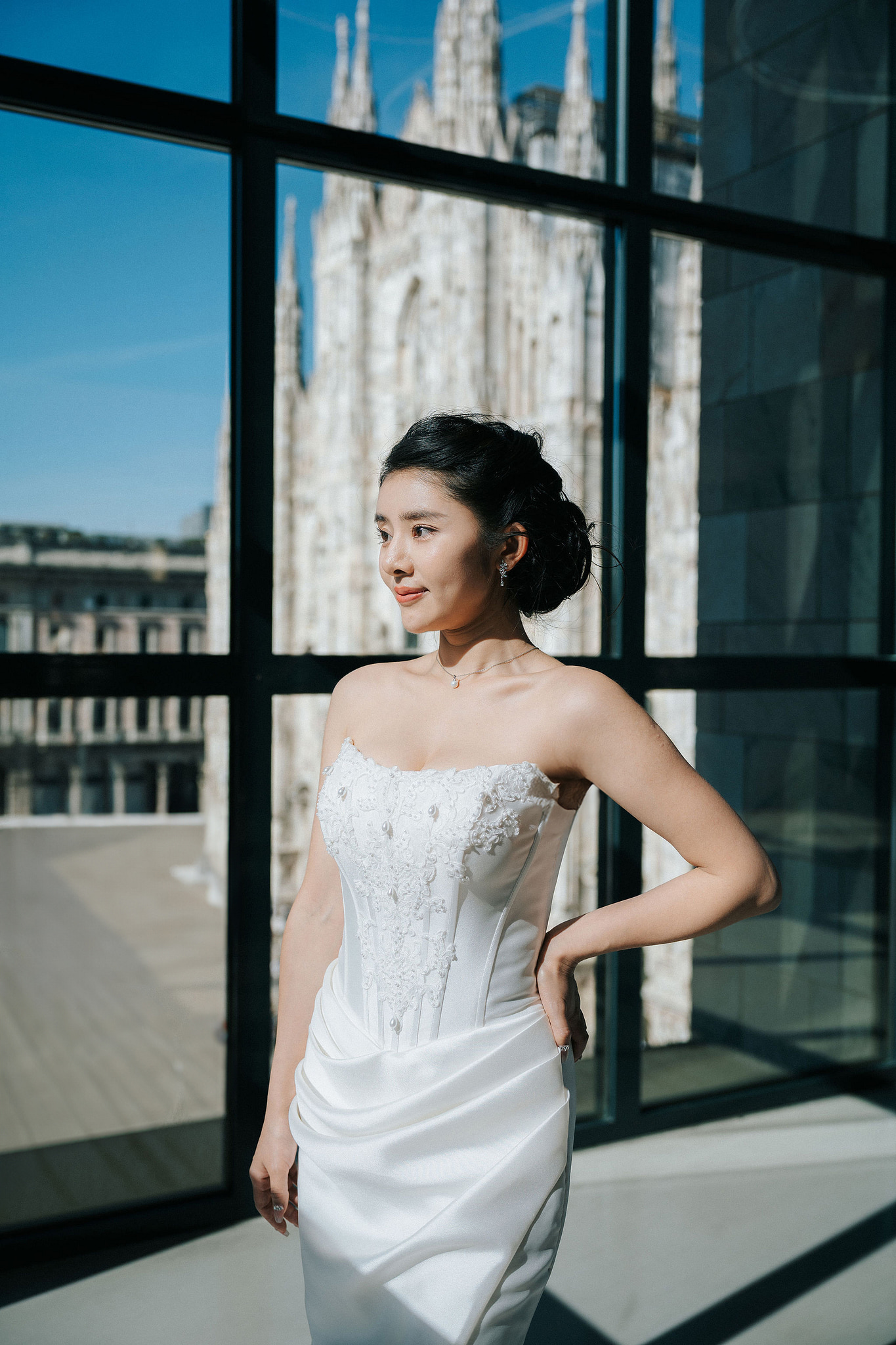 Milan Pre-Wedding Photoshoot | Milan Cathedral & Galleria Vittorio Emanuele II at Milan Cathedral pre-wedding photo