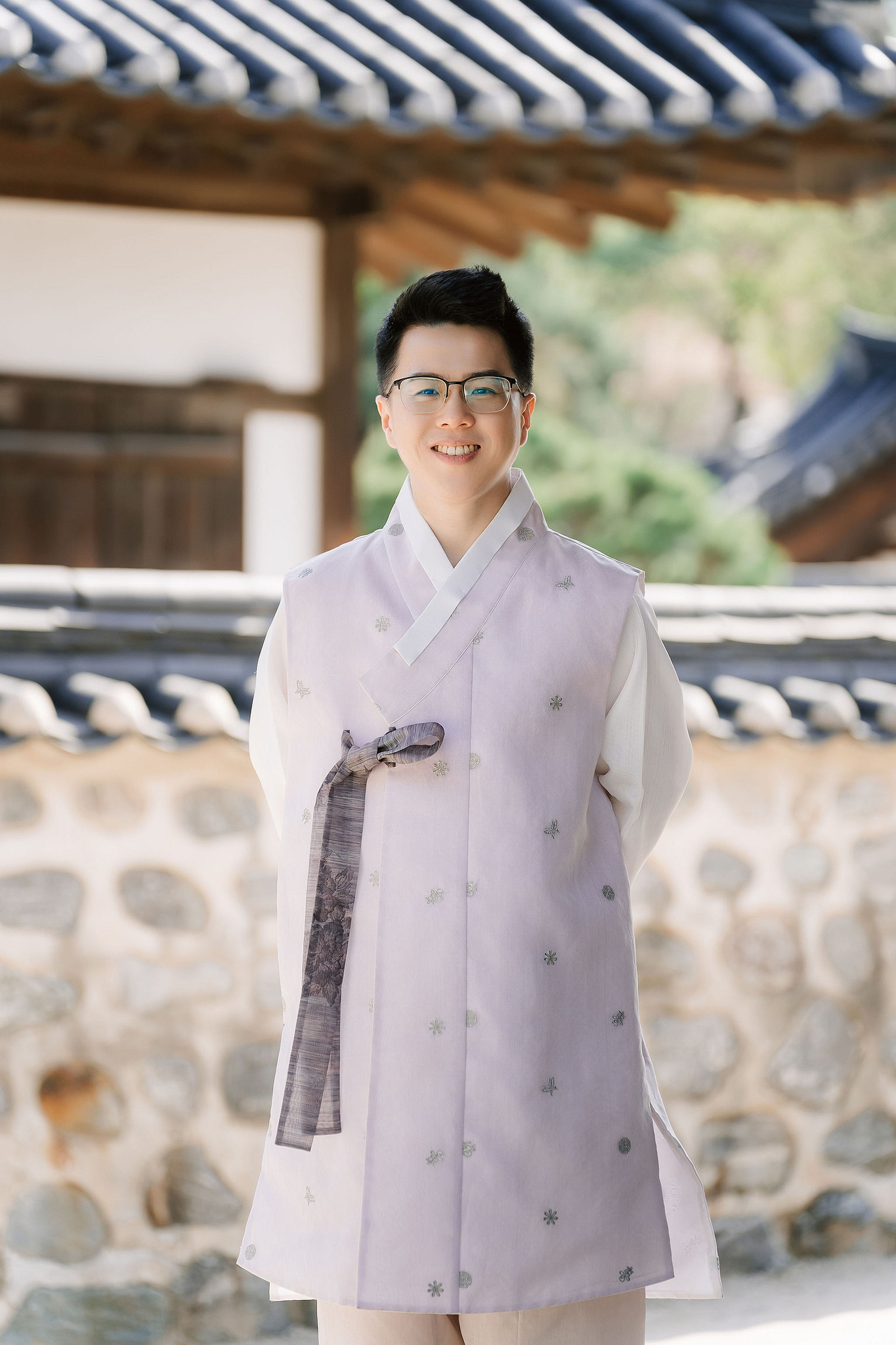 Seoul Pre-Wedding Photoshoot | Seoul Forest, Namsangol Hanok Village & Samcheong-dong at Namsangol Hanok Village pre-wedding photo