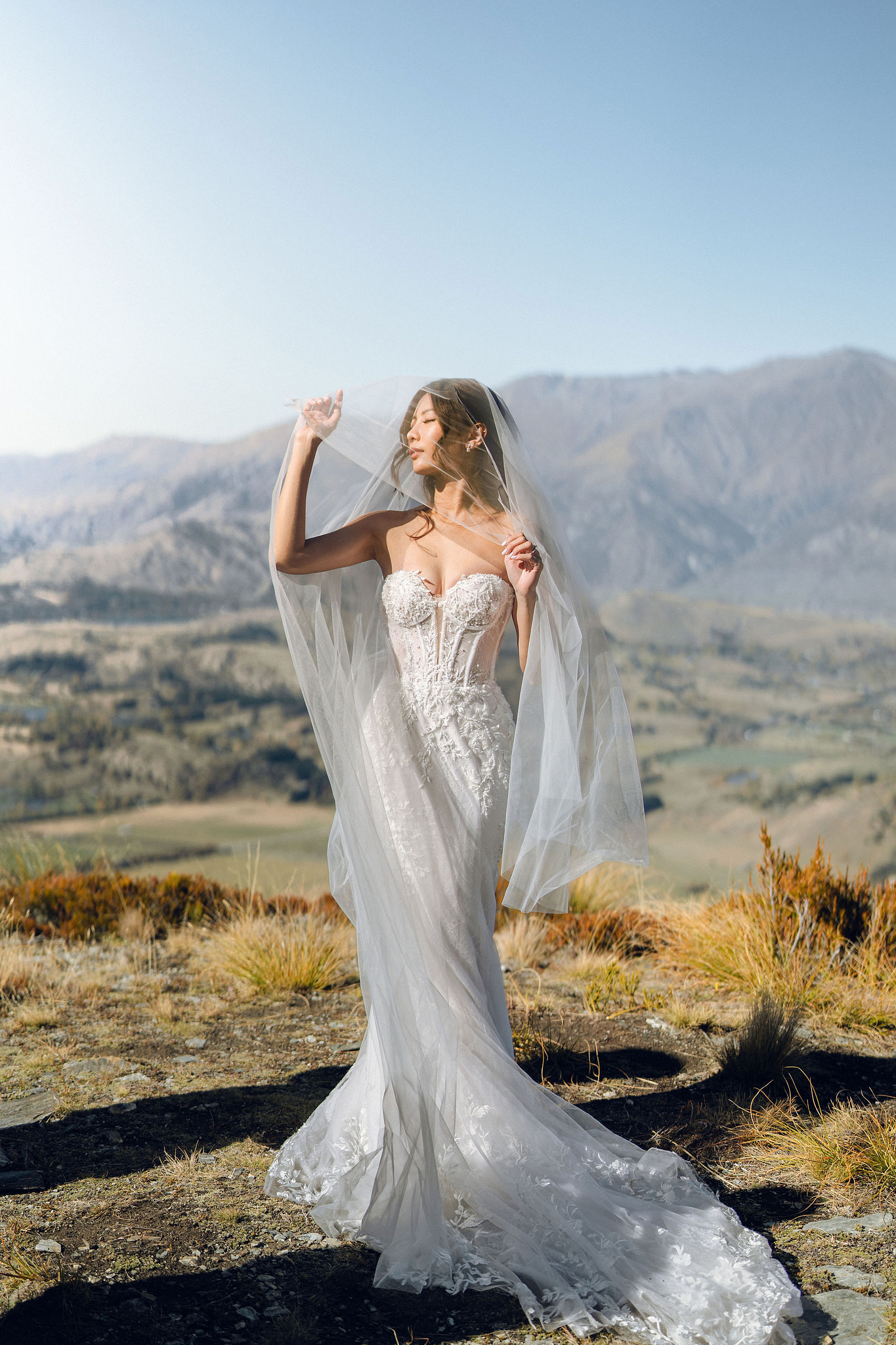 New Zealand Autumn Pre-Wedding Photoshoot Twin Peak Skippers Canyon Alpaca Farm Hilltop Cardrona Night Shoot Kombi Van at Skippers Canyon pre-wedding photo