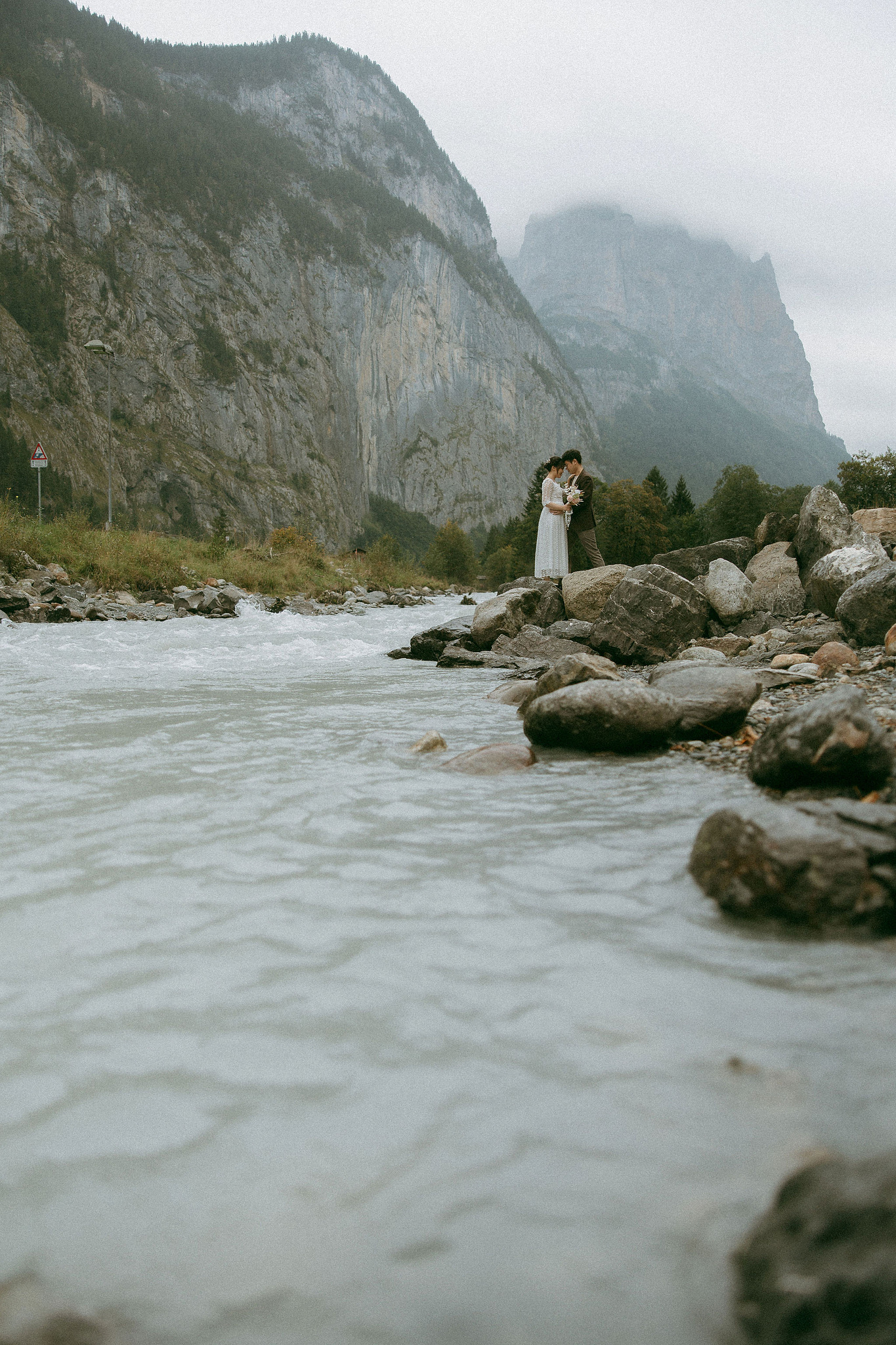 Switzerland Honeymoon Photoshoot Lucerne City Grindelwald First Cliff Lauterbrunnen Village at Lauterbrunnen pre-wedding photo