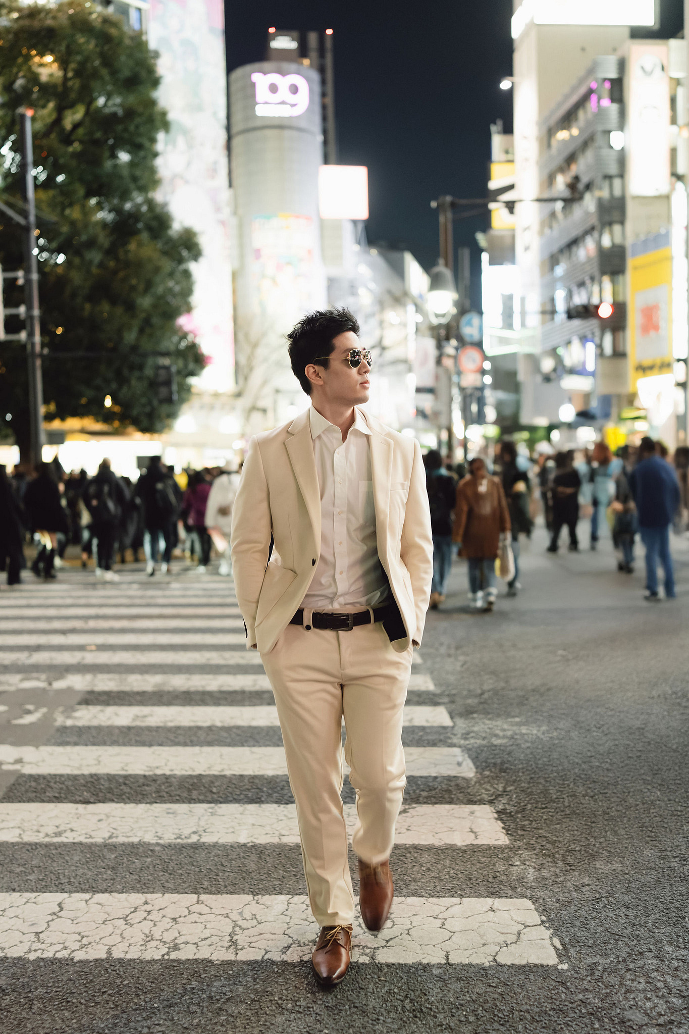 Tokyo Pre-Wedding Photoshoot | Tokyo Shrine, Tokyo Beach & Shibuya at Shibuya pre-wedding photo