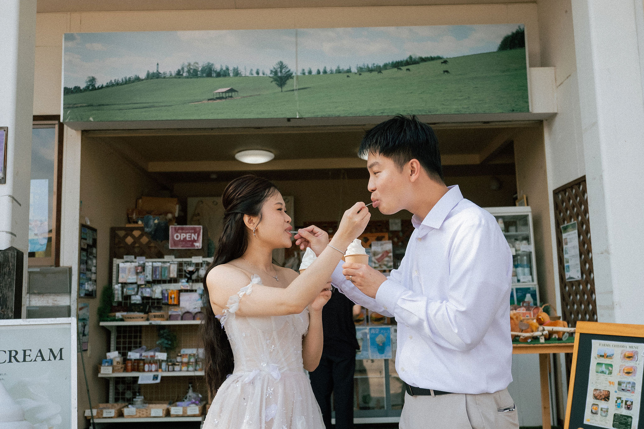Furano, Hokkaido Pre-Wedding Photoshoot | Farm Chiyoda, Shikisai-no-oka & Ningle Terrace at Farm Chiyoda pre-wedding photo