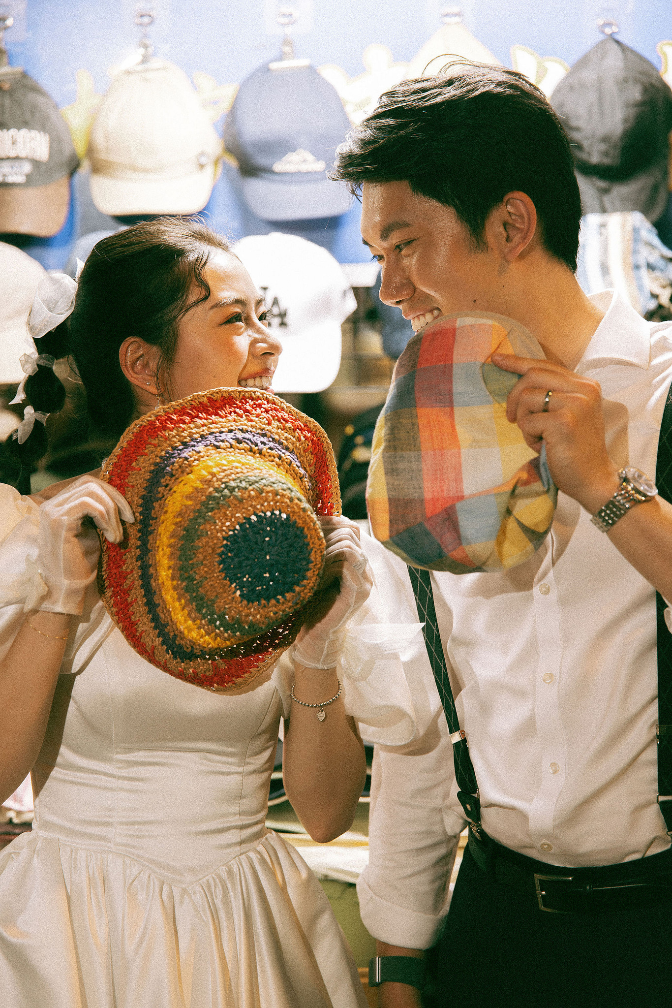 Taiwan Pre-Wedding Photoshoot Traditional Garden Qi Pao Experience Yangmingshan Vintage Night Market Shoot at Night Market pre-wedding photo