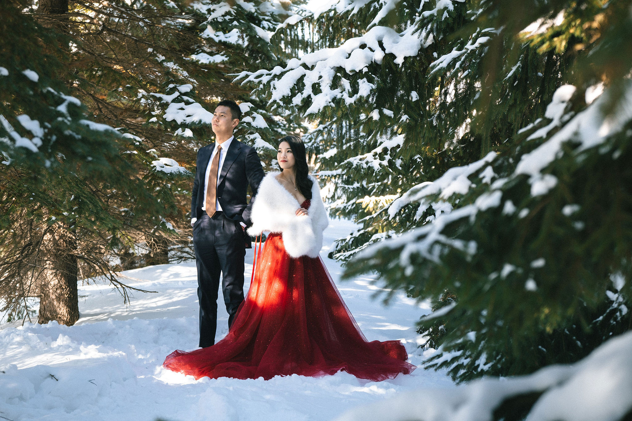 Hokkaido Pre-Wedding Photoshoot with Iyahiko Shrine, Nakajima Park, Moerenuma Park & Otaru Canal at Moerenuma Park pre-wedding photo