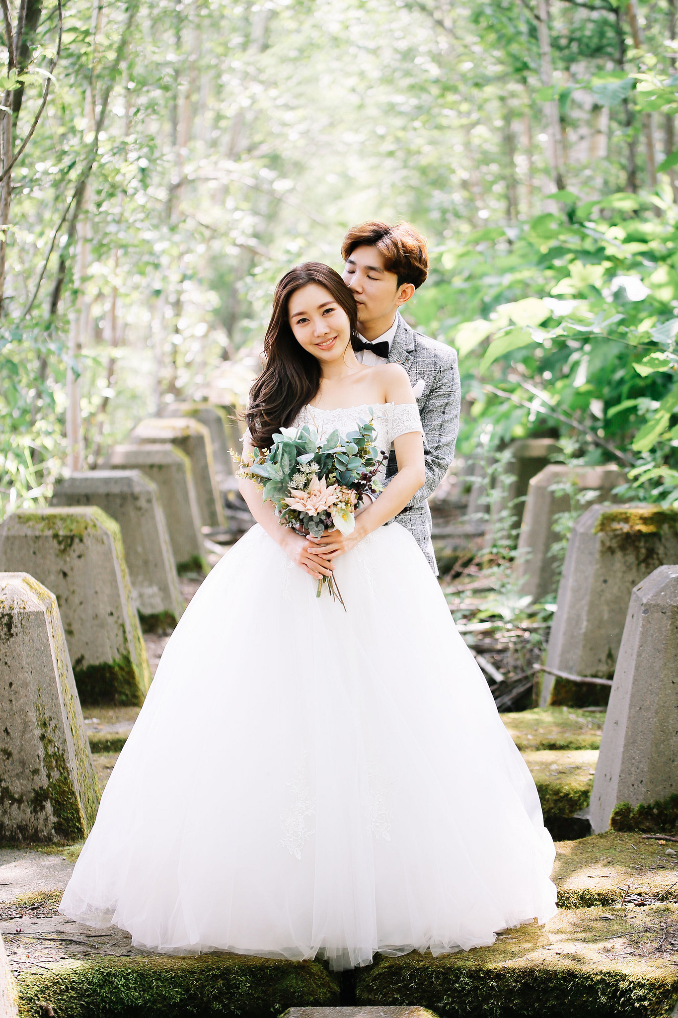 Photographer In Hokkaido: Pre-Wedding Photoshoot At Blue Pond And Saika No Sato Flower Farm at Blue Pond & Lavender Park pre-wedding photo