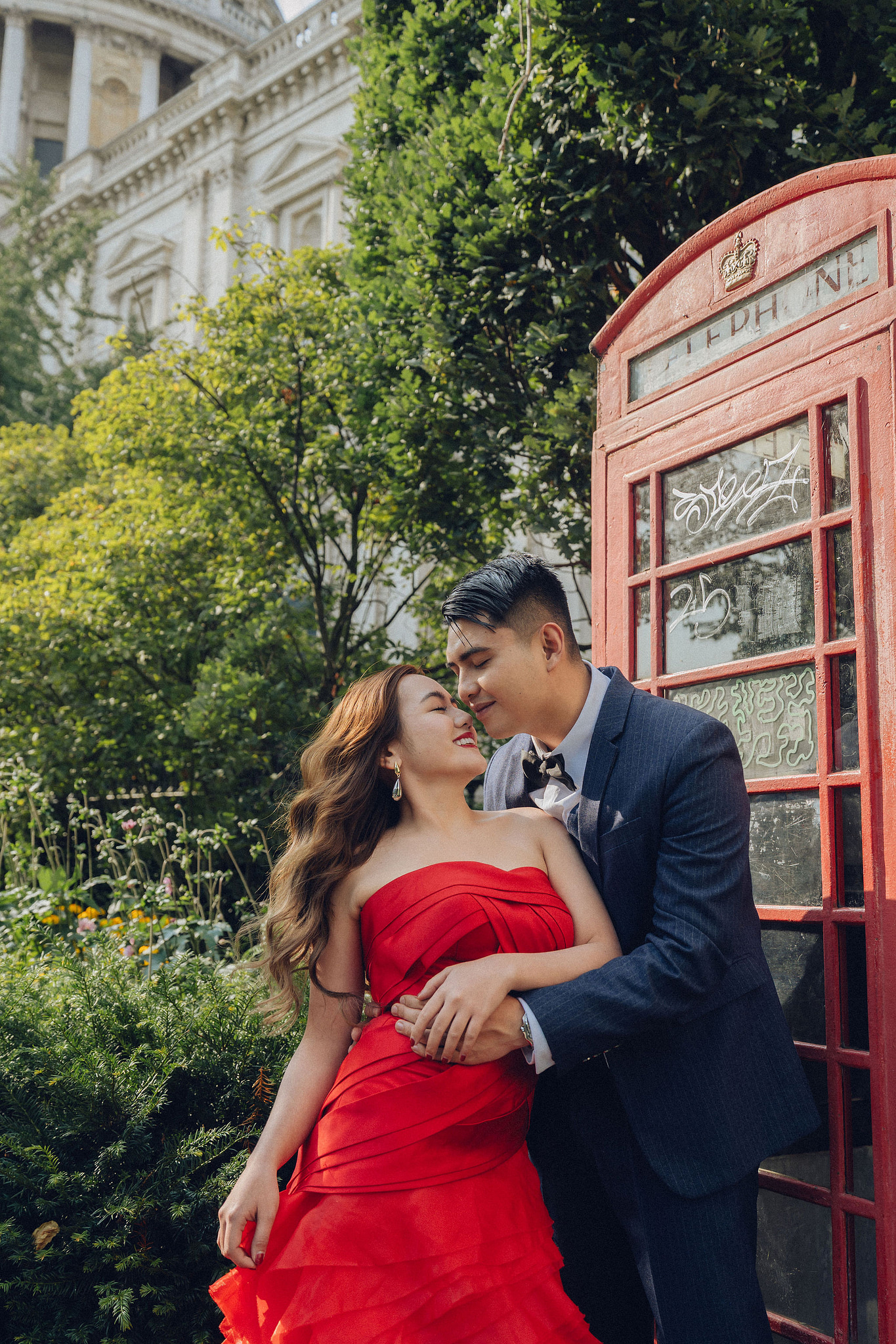 London Pre-Wedding Photoshoot | Westminster, St. Paul’s Cathedral & London Streets at St. Paul’s Cathedral pre-wedding photo