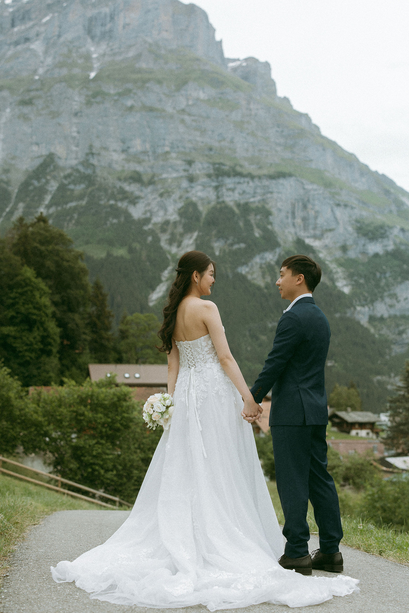 Switzerland Pre-Wedding Photoshoot | Spiez at Spiez pre-wedding photo