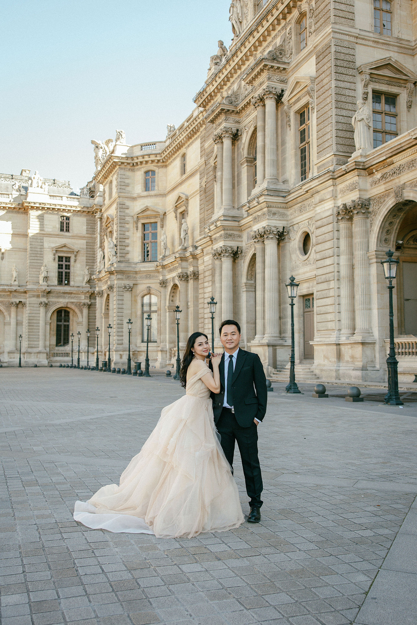 Paris Autumn Pre-Wedding Photoshoot | Avenue de Camoëns, Tuileries Garden, Louvre, Pont Alexandre III & Bir-Hakeim Bridge at Louvre pre-wedding photo