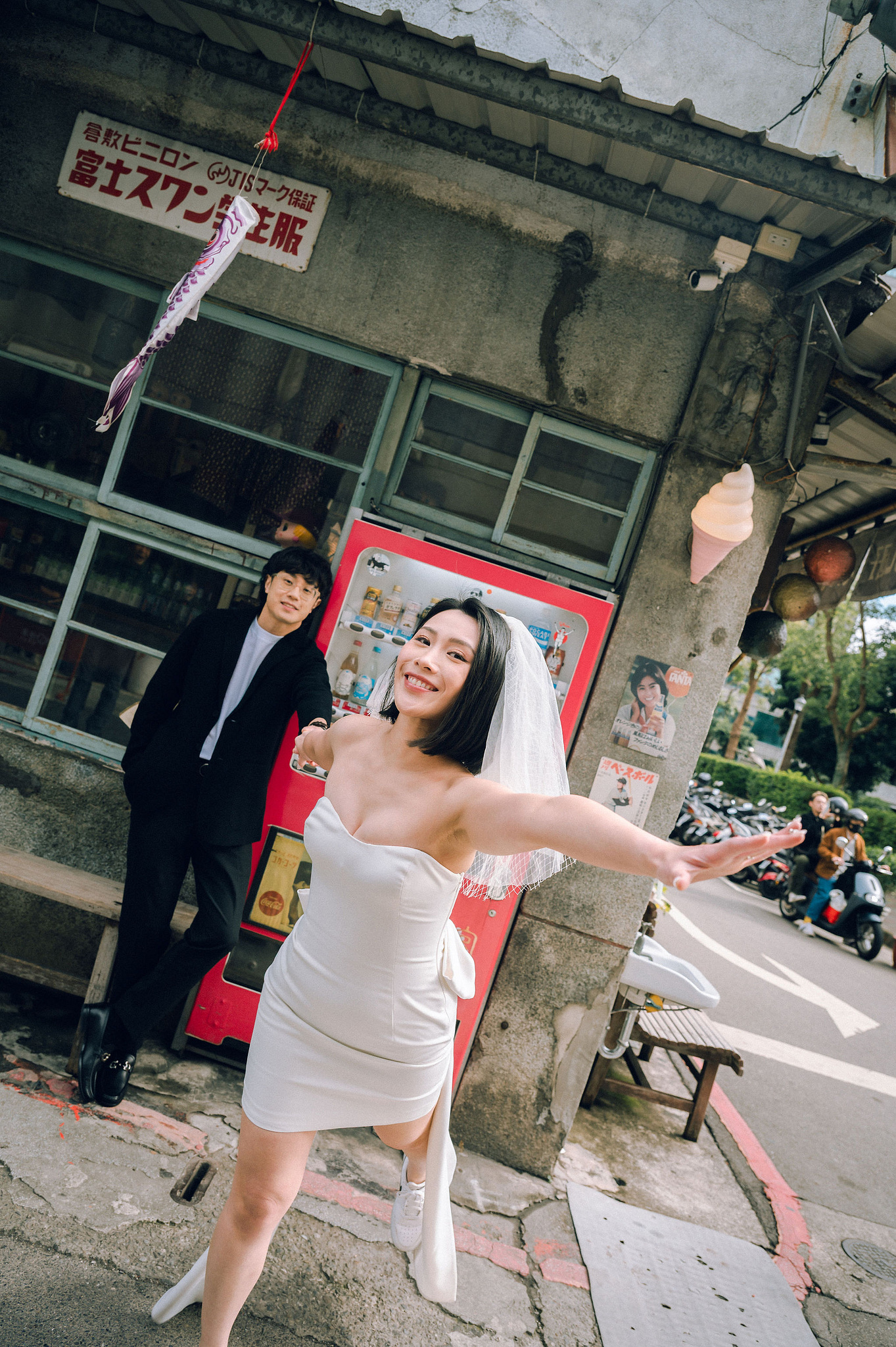 Taiwan Pre-Wedding Photoshoot | Ximending, Lengshuikeng & Jiufen at Ximending pre-wedding photo