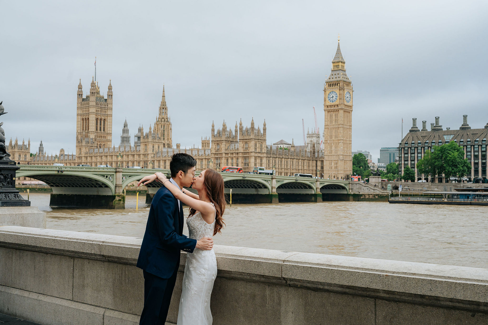 London Pre-Wedding Photoshoot | Westminster, Big Ben & the London Eye at Westminster pre-wedding photo