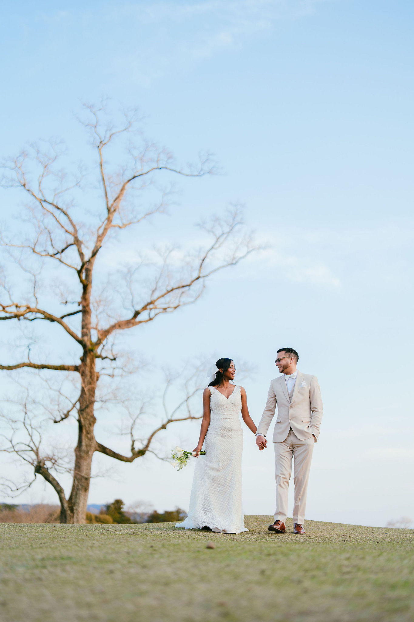 Kyoto Post-Wedding Photoshoot | Gion, Nara Deer Park & Mt. Wakakusa at Wakakusa pre-wedding photo