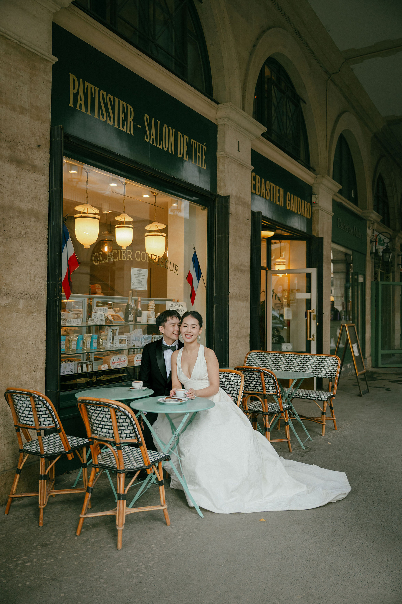 Paris Autumn Pre-Wedding Photoshoot | Place du Trocadéro, Port de Billy, Avenue de Camoëns, Louvre & Luxembourg Gardens at Parisian Streets & Café pre-wedding photo