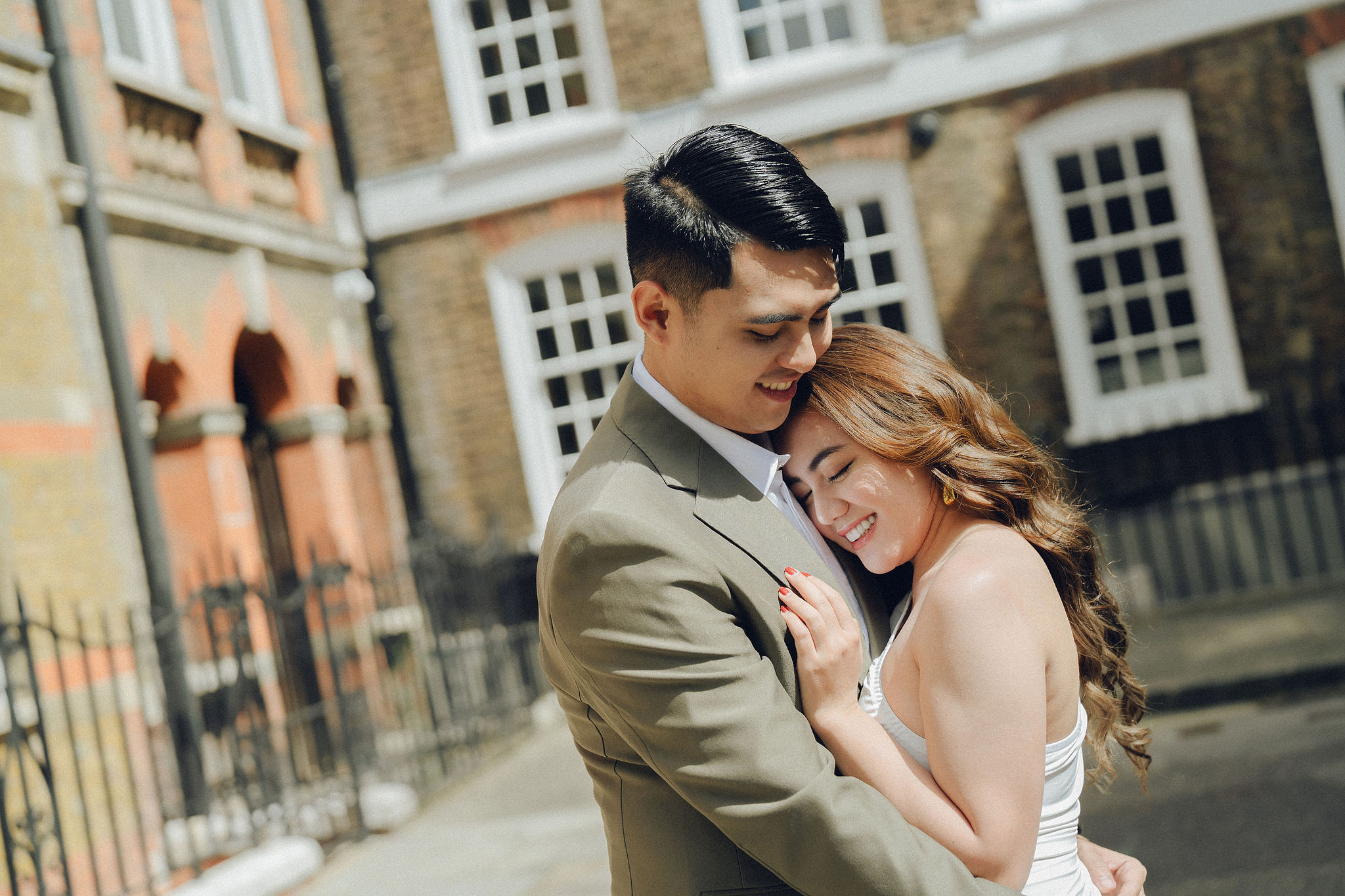 London Pre-Wedding Photoshoot | Westminster, St. Paul’s Cathedral & London Streets at London Streets pre-wedding photo