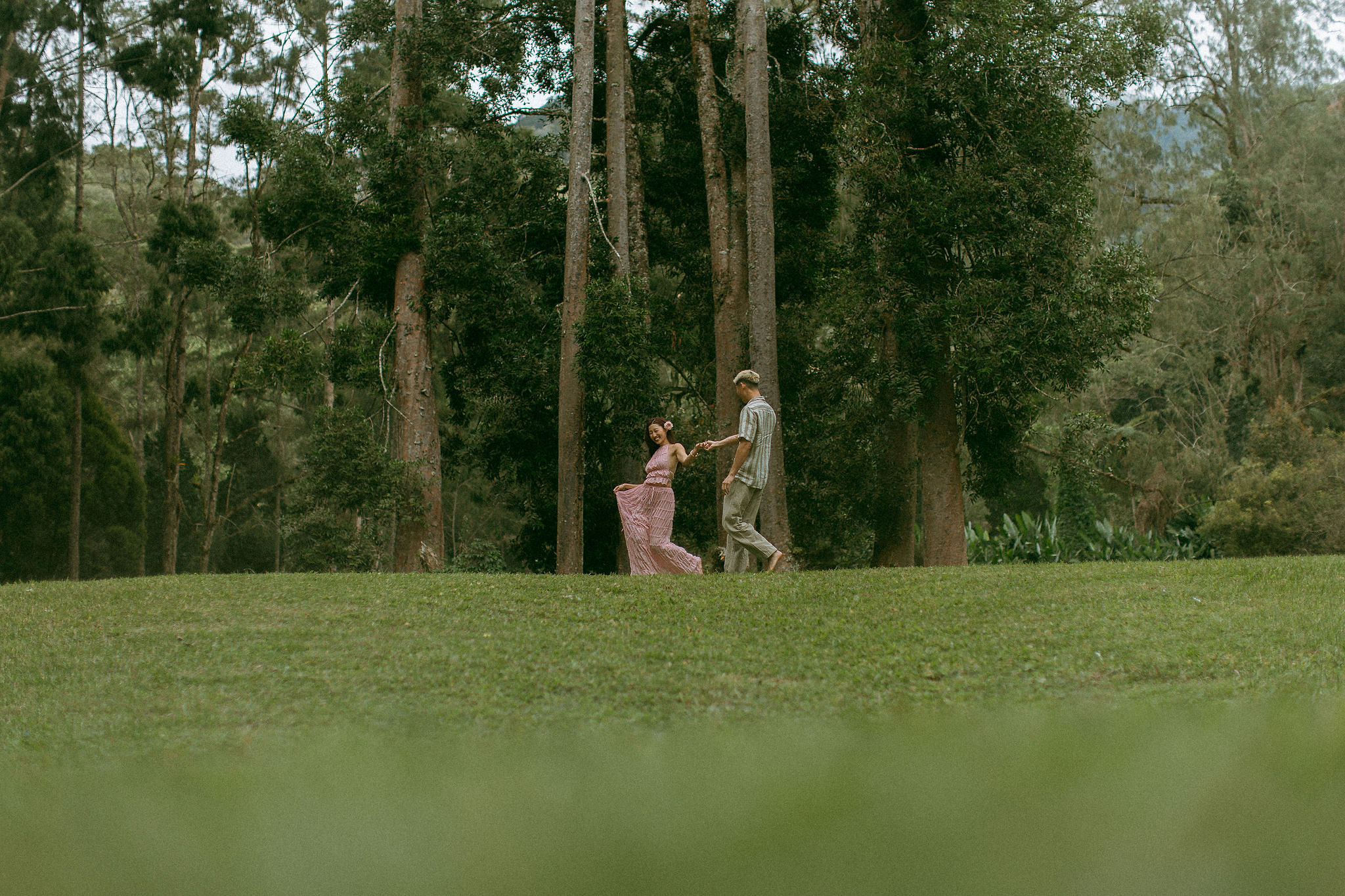 Bali Pre-Wedding Photoshoot | Lake Tamblingan, Kebun Raya Botanic Gardens & Blangsinga Waterfall at Botanic Gardens pre-wedding photo