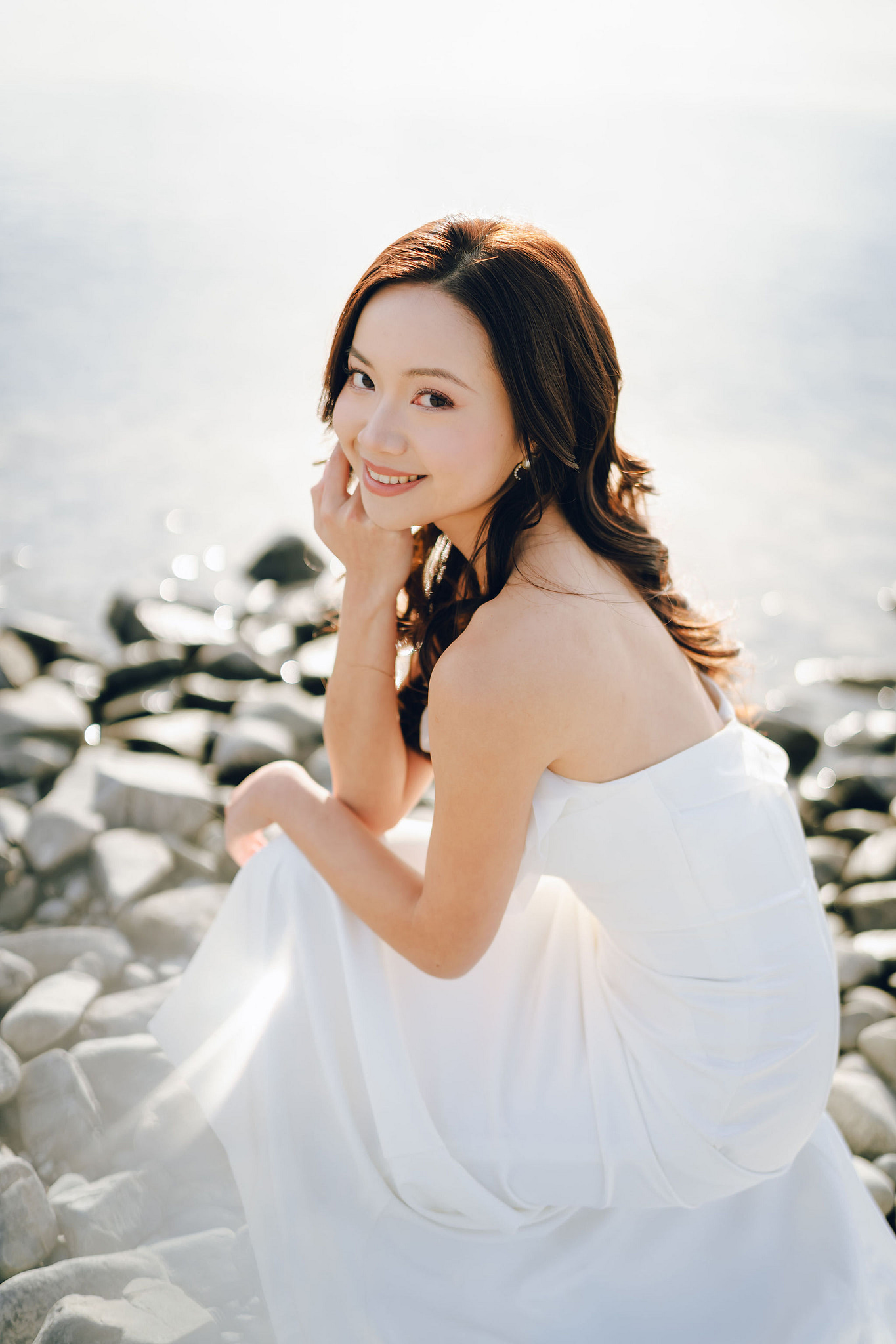 New Zealand Pre-Wedding Photoshoot with Lake Wakatipu, Skippers Canyon, Lake Tekapo, Mount Cook, and Omarama Clay Cliffs at Lake Tekapo & Mount Cook National Park pre-wedding photo