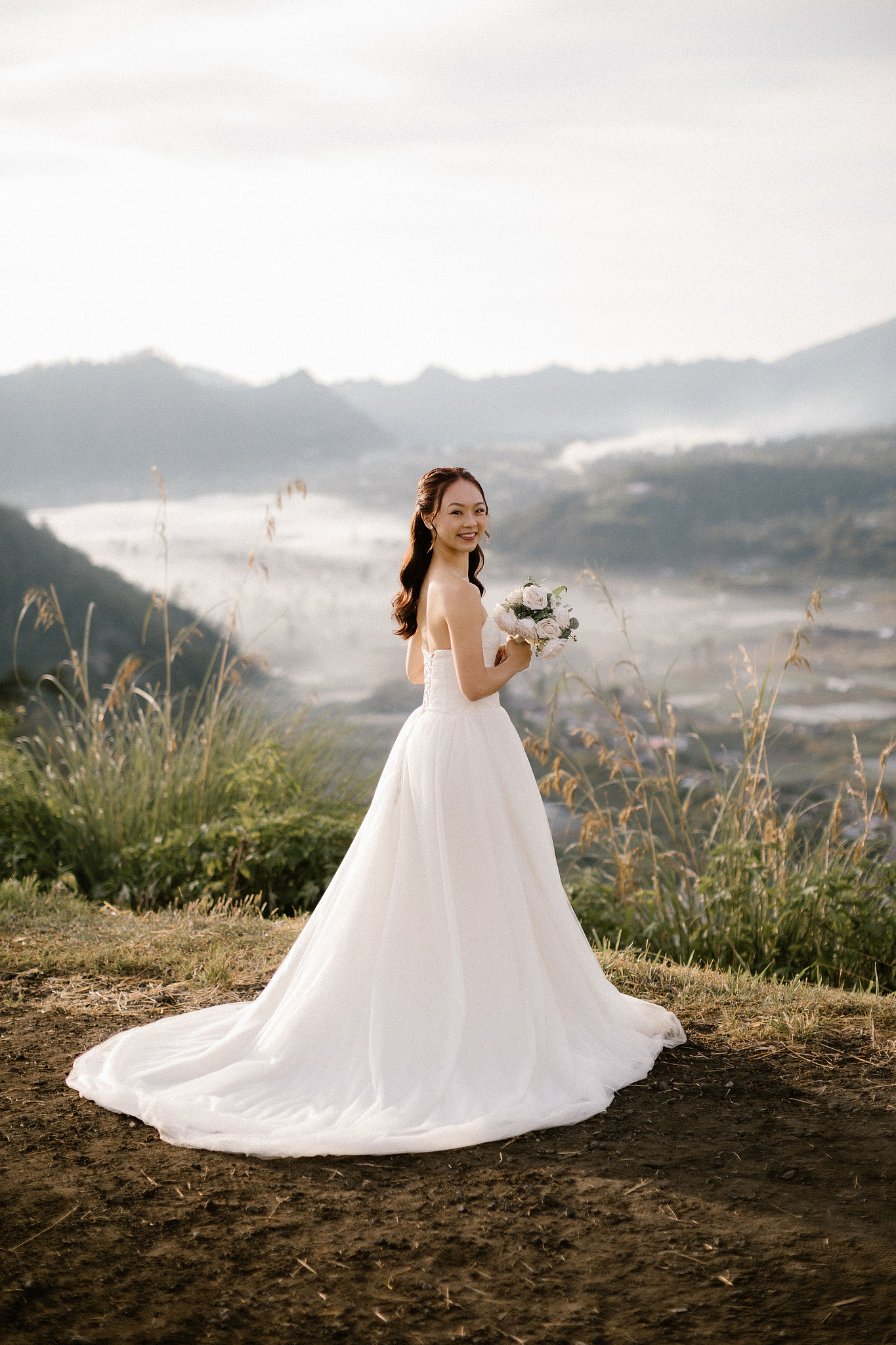 Bali Pre-Wedding Photoshoot | Pinggan Village, Lava Fields, Twin Cliff Valley & Beach at Pinggan Village   pre-wedding photo