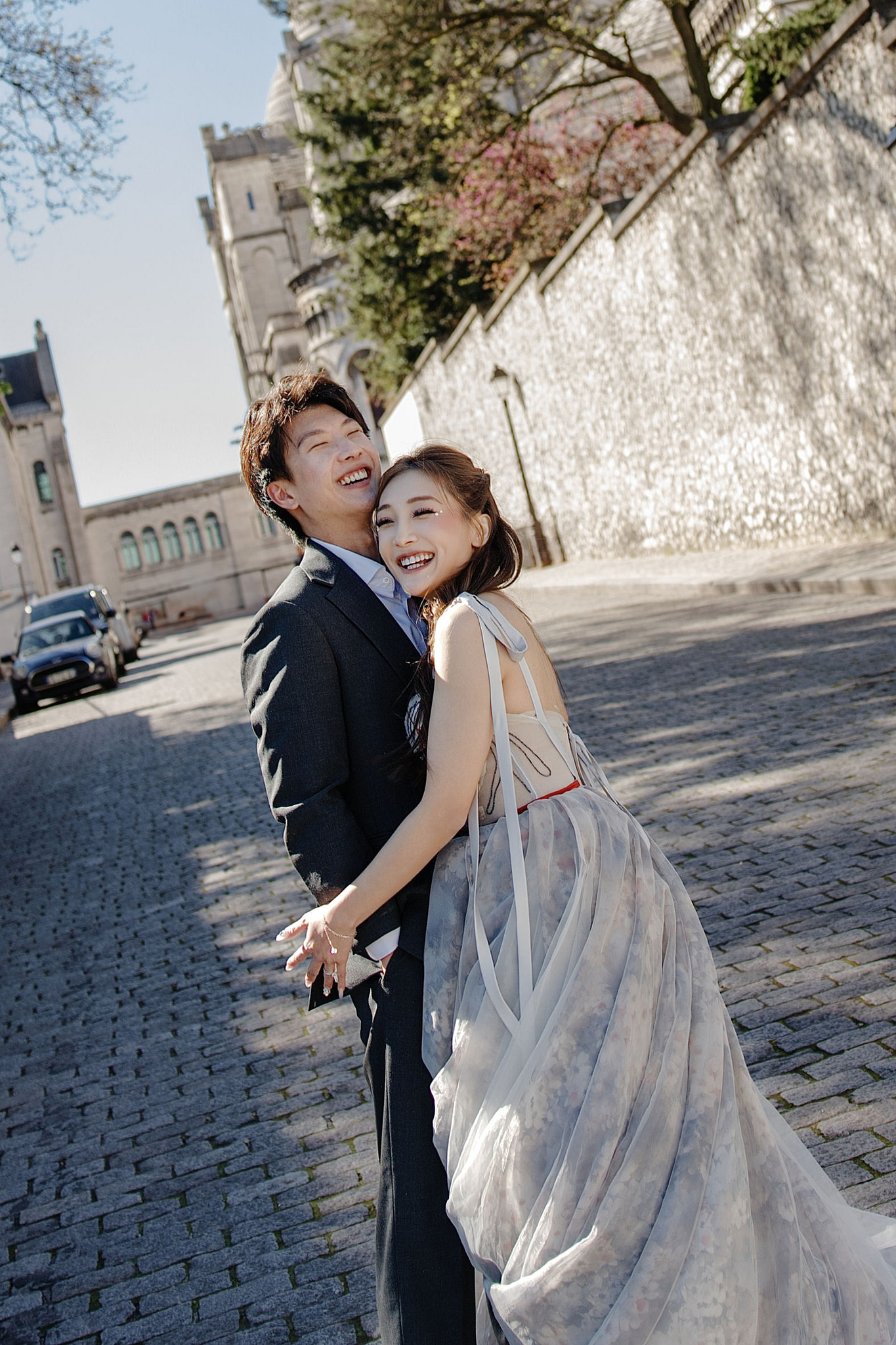 Paris Pre-Wedding Photoshoot | Place du Trocadéro, Bir-Hakeim Bridge, Sacré-Cœur Basilica, Parisian Café & Palais Royal at Sacré-Cœur Basilica pre-wedding photo