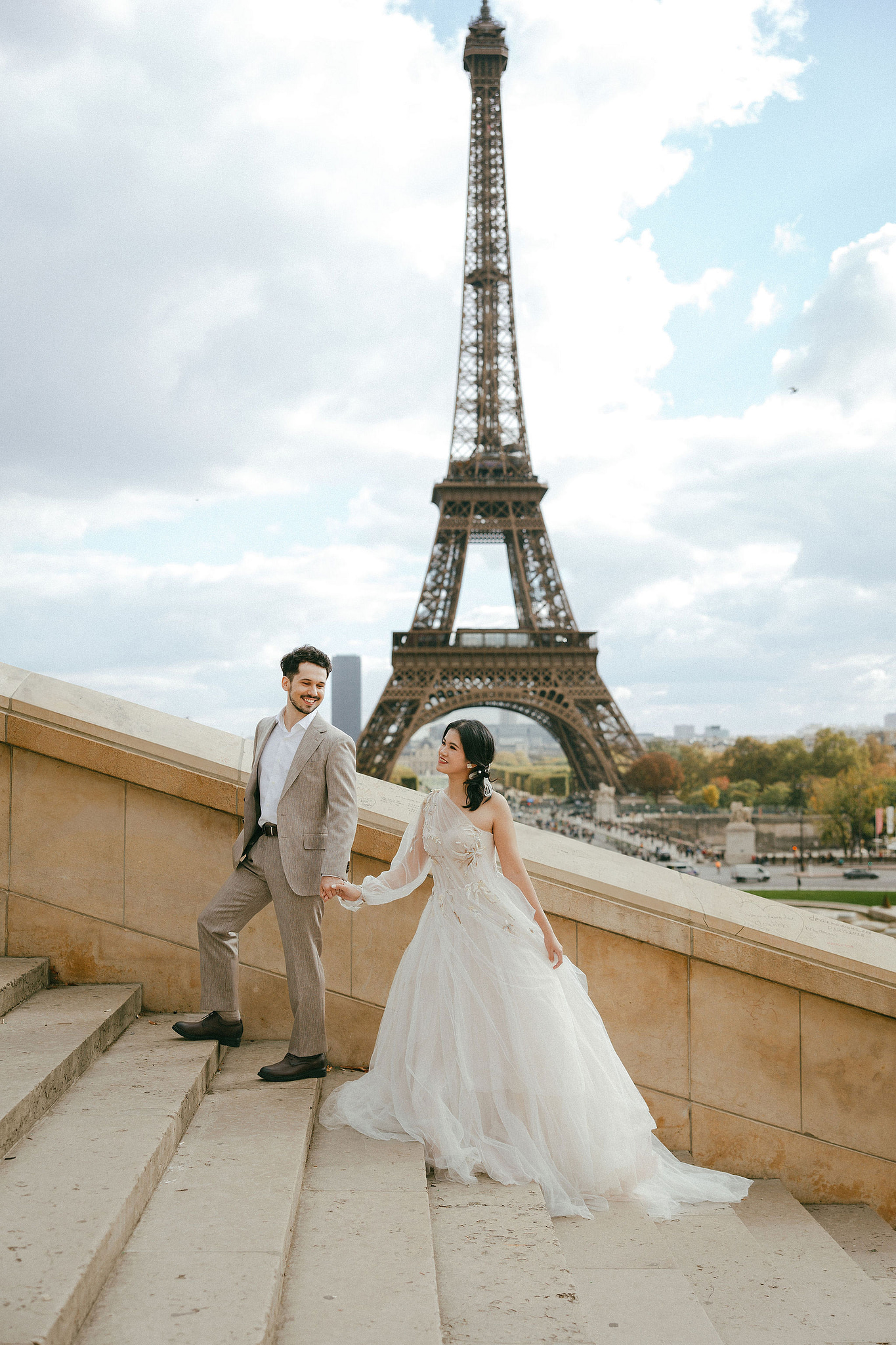 Paris Pre-Wedding Photoshoot | Place du Trocadéro, Avenue de Camoëns, Parisian Café, Tuileries Garden & Louvre at Place du Trocadéro pre-wedding photo