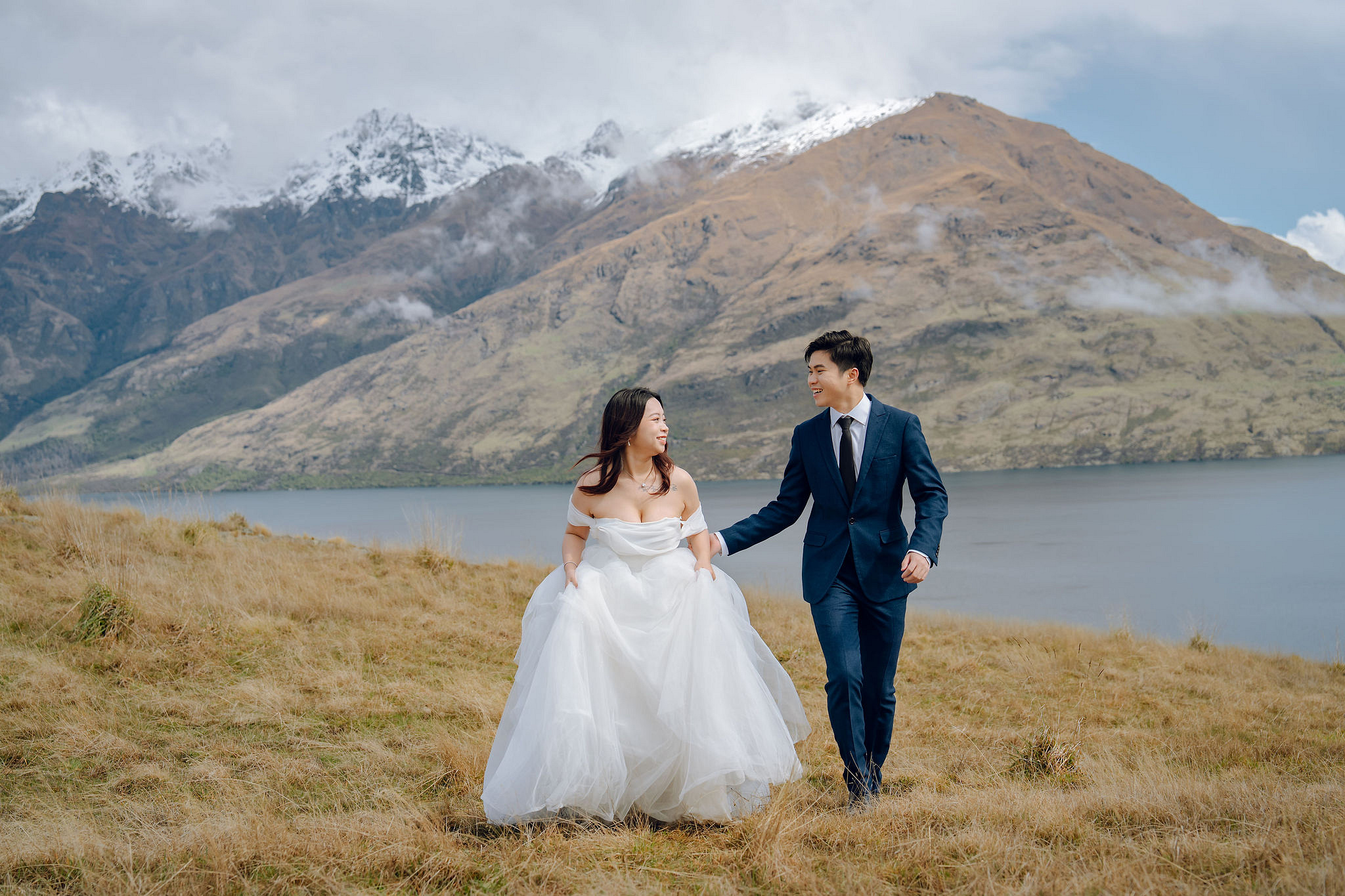 New Zealand Pre-Wedding Photoshoot | Lake Wakatipu, Alta Tarns, Coromandel Peak to Mount Cook at Lake Wakatipu pre-wedding photo