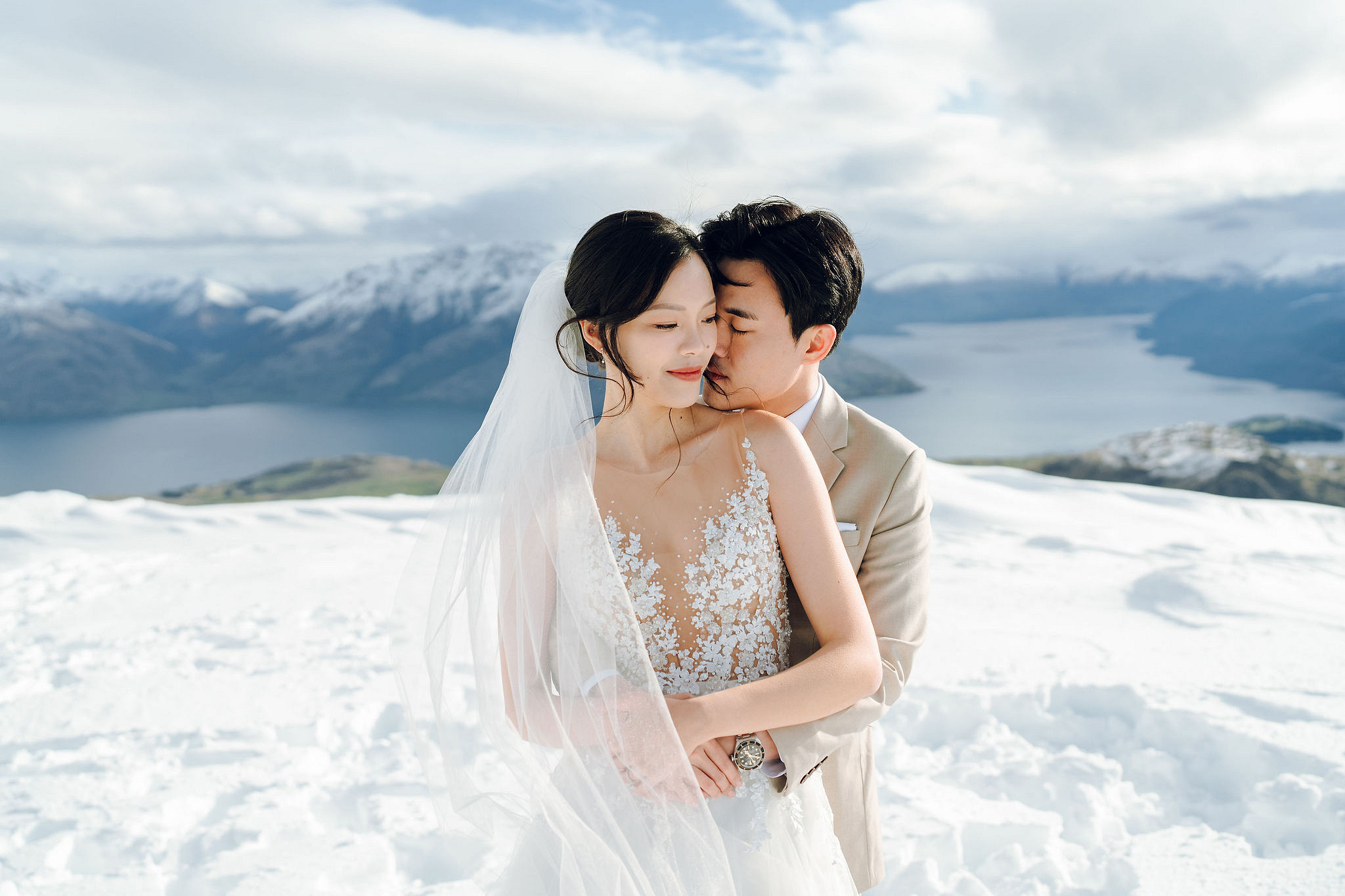 New Zealand Pre-Wedding Photoshoot | Cherry Blossoms, Coromandel Peak & Lake Wakatipu at Coromandel Peak pre-wedding photo