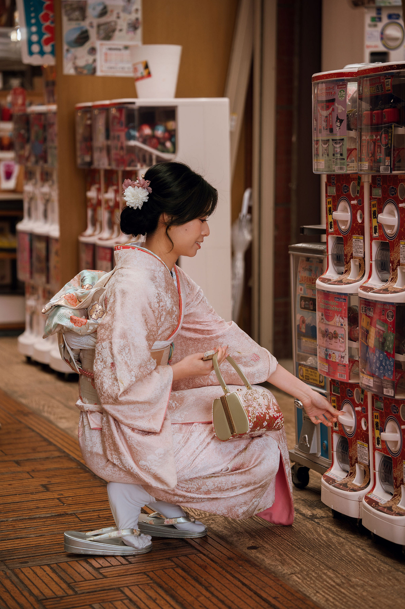 Tokyo & Mt Fuji Pre-Wedding Photoshoot | Senso-Ji Temple, Tokyo Park & Lake Kawaguchiko at Senso-Ji Temple pre-wedding photo