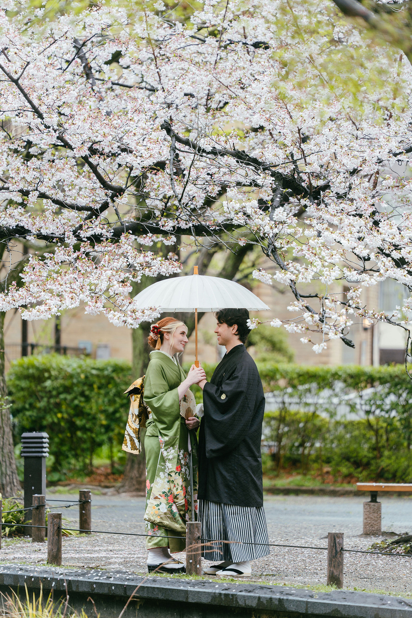 Tokyo & Mt. Fuji Pre-Wedding Photoshoot | Tokyo Garden Shrine, Lake Kawaguchiko & Shinjuku Street at Tokyo Garden Shrine pre-wedding photo