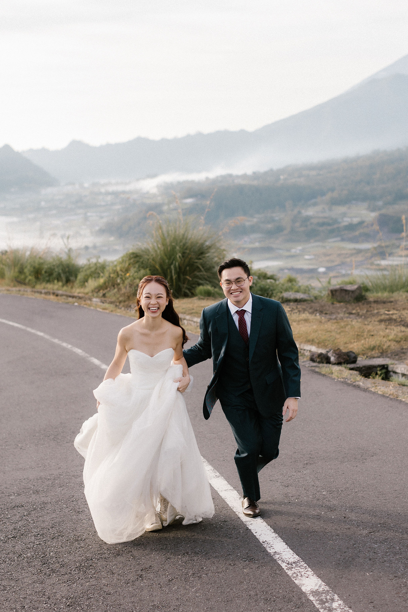Bali Pre-Wedding Photoshoot | Pinggan Village, Lava Fields, Twin Cliff Valley & Beach at Pinggan Village   pre-wedding photo