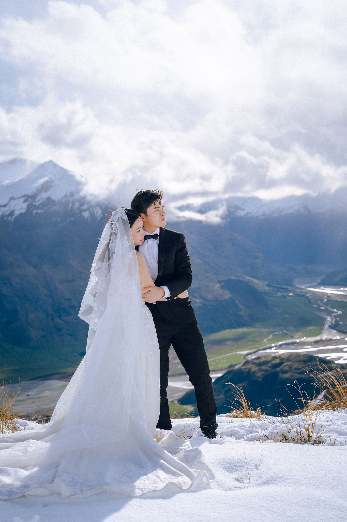 New Zealand Pre-Wedding Photoshoot | Lake Wakatipu, Alta Tarns, Coromandel Peak to Mount Cook at Alta Tarns pre-wedding photo