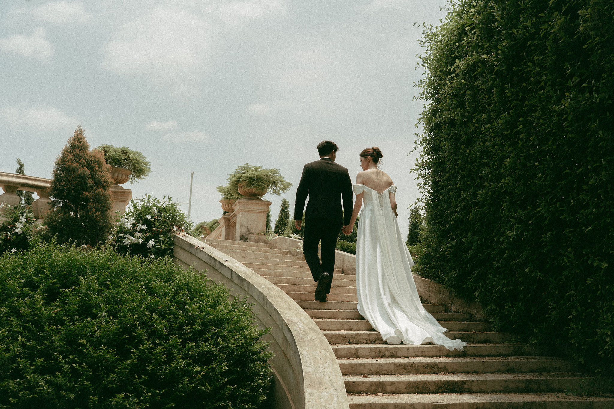 Ho Chi Minh Vietnam Pre-Wedding Photoshoot | European Film Studio, Market Streets & Saigon Bridge at Jardin de Rom pre-wedding photo