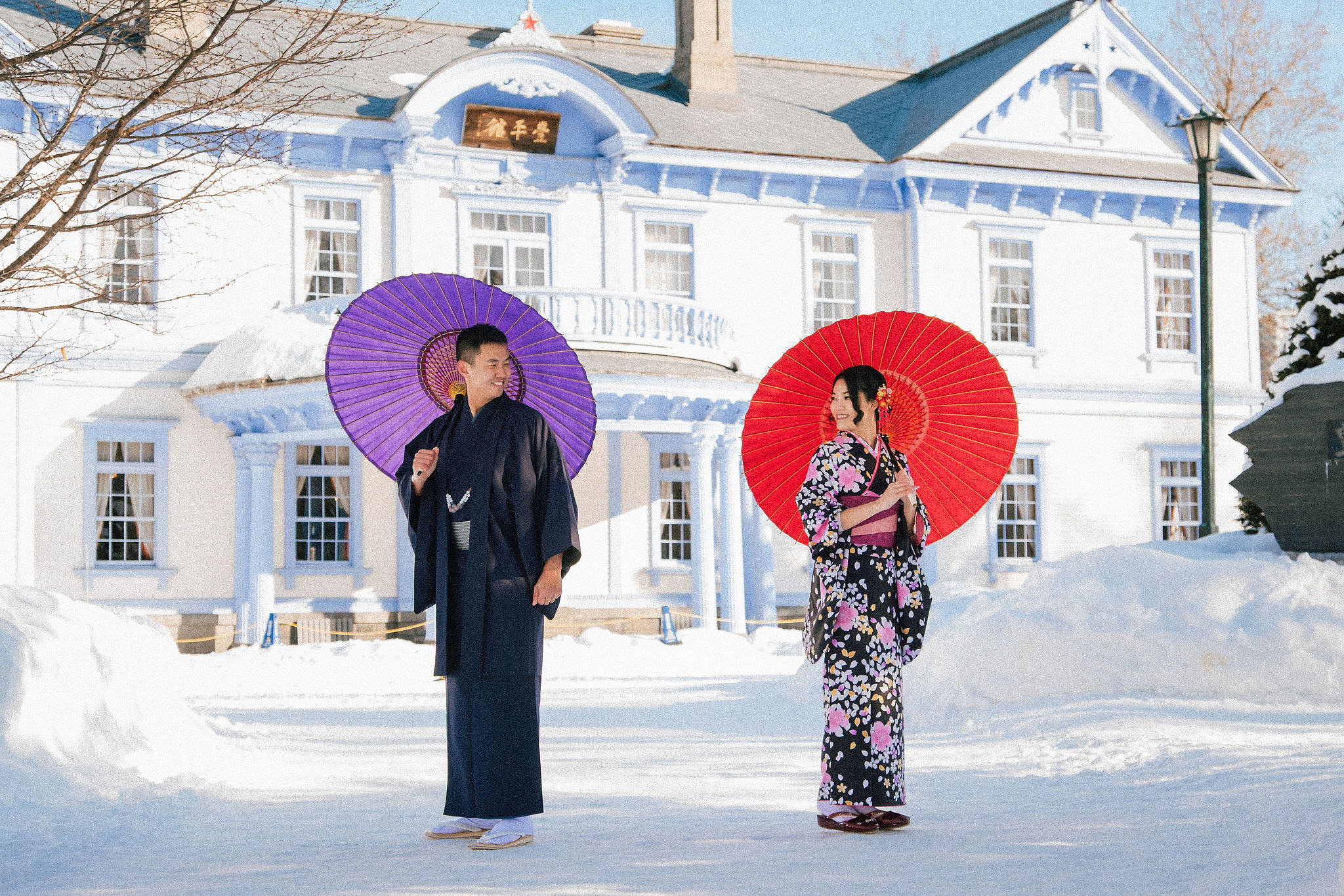 Hokkaido Pre-Wedding Photoshoot with Iyahiko Shrine, Nakajima Park, Moerenuma Park & Otaru Canal at Yahiko Shrine pre-wedding photo