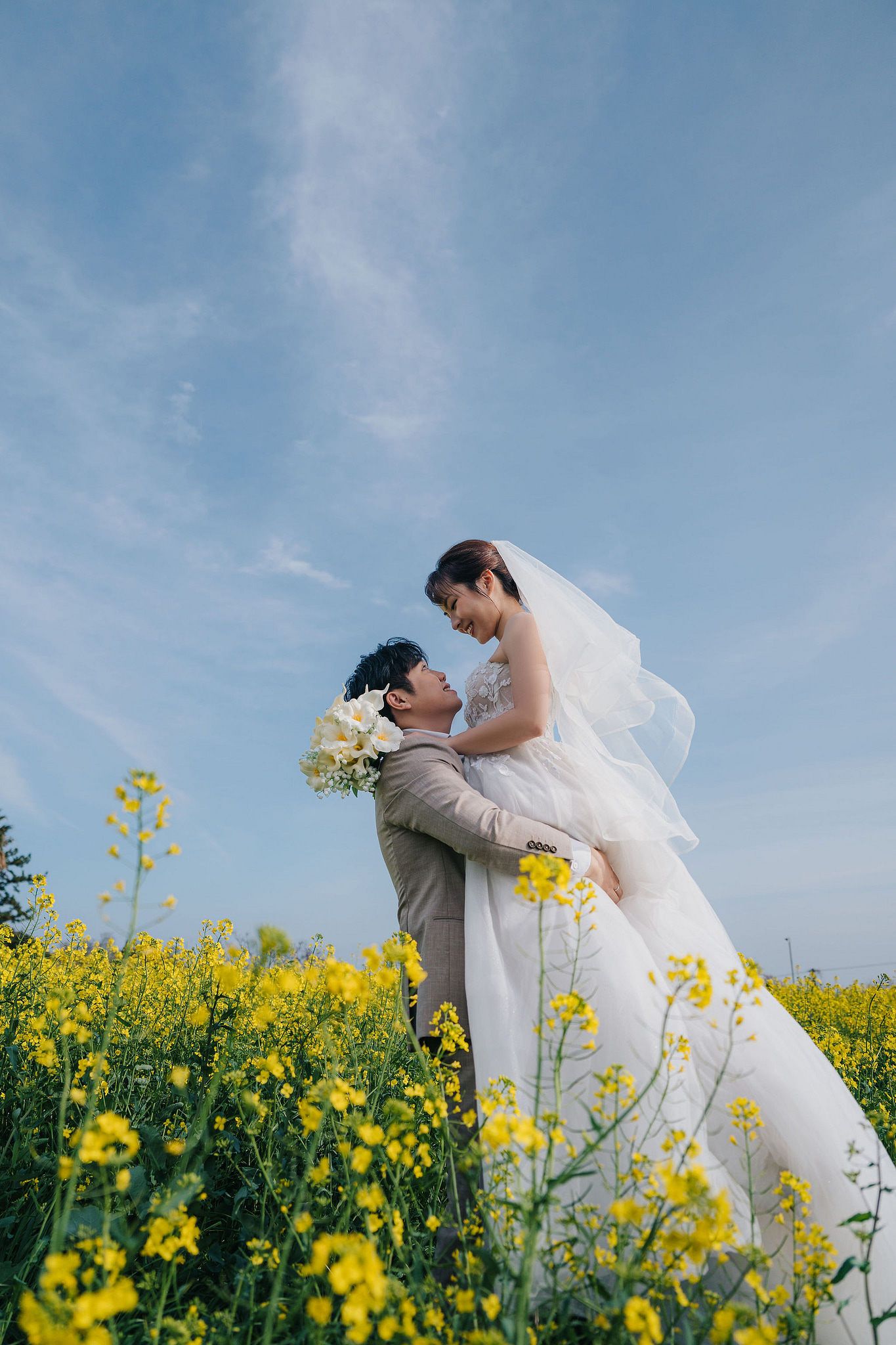 Jeju Pre-Wedding Photoshoot | Wangimae Forest, Yerae Ecological Park & Geumneung Beach at Yerae Ecological Park pre-wedding photo