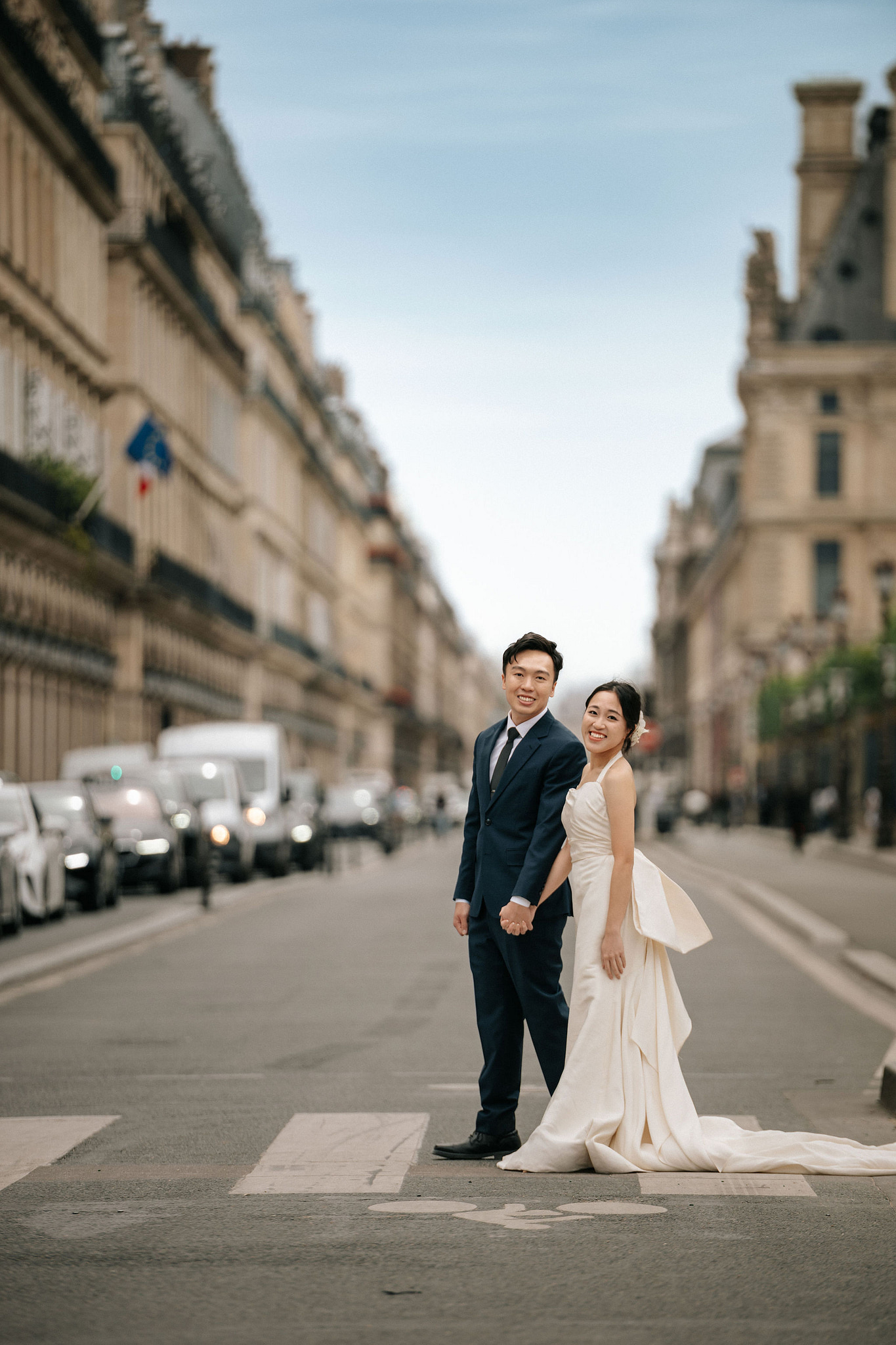 Paris Pre-Wedding Photoshoot | Place du Trocadéro, Bir-Hakeim Bridge, Louvre Pyramid, Tuileries Garden & Montmartre at Montmartre pre-wedding photo