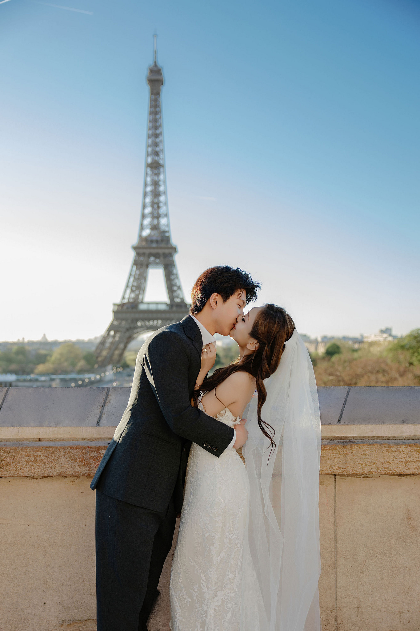 Paris Pre-Wedding Photoshoot | Place du Trocadéro, Bir-Hakeim Bridge, Sacré-Cœur Basilica, Parisian Café & Palais Royal at Place du Trocadéro pre-wedding photo