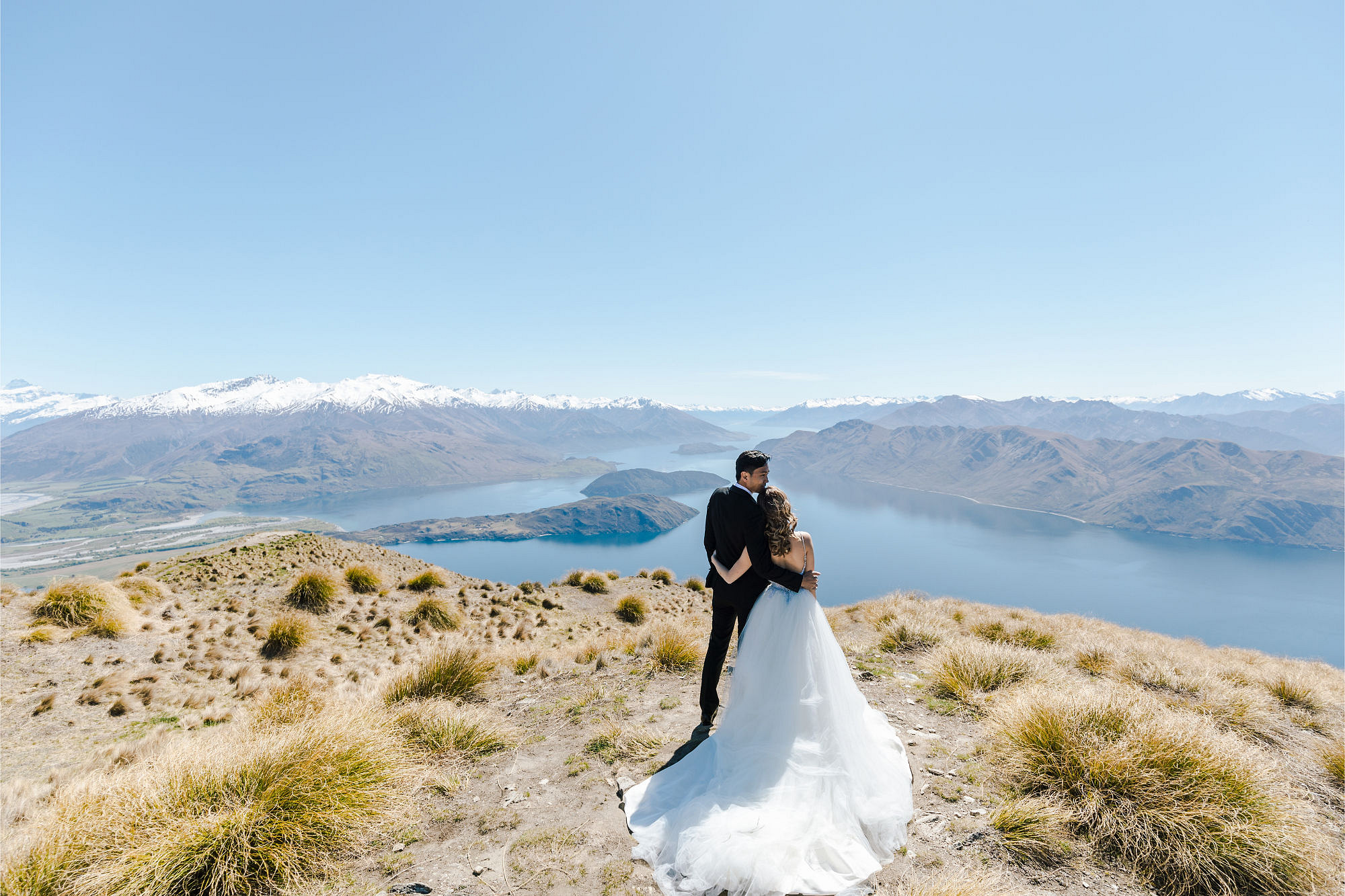 Kryz Uy And Slater Pre Wedding Photoshoot At Roy's Peak, Alpaca Farm And Arrowtown at Coromandel Peak pre-wedding photo