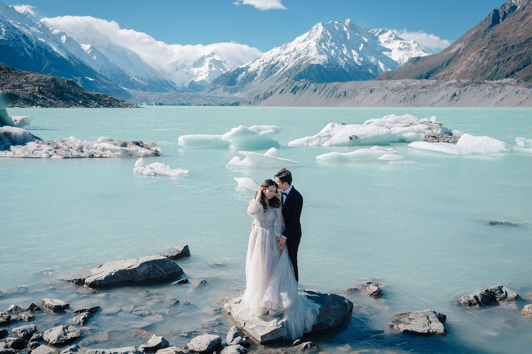 New Zealand Pre-Wedding Photoshoot | Lake Wakatipu, Alta Tarns, Coromandel Peak to Mount Cook at Glacier pre-wedding photo
