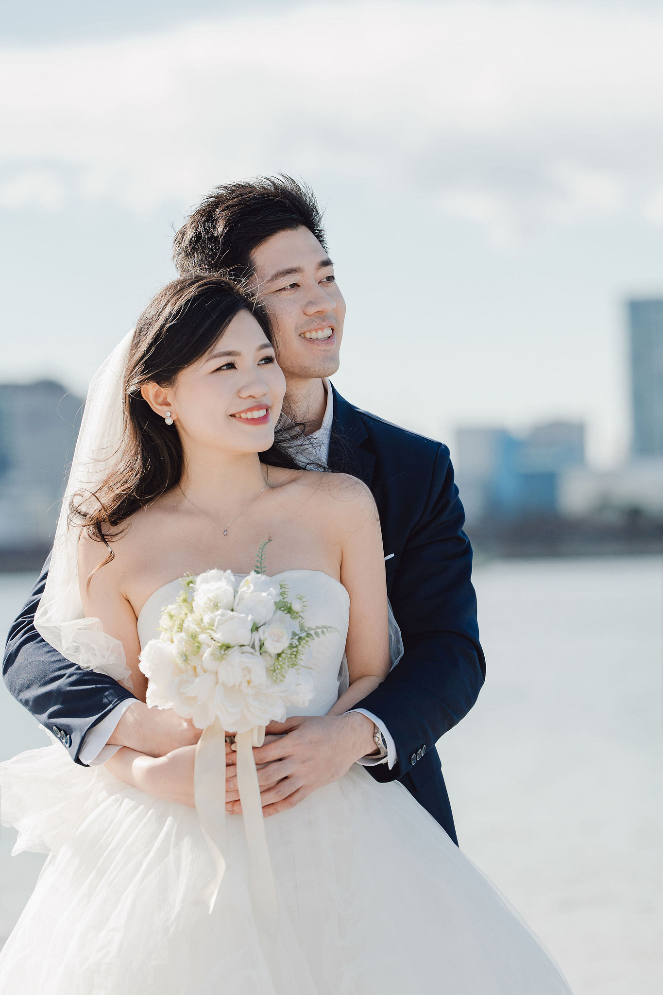 Tokyo Pre-Wedding Photoshoot | Tokyo Shrine, Tokyo Beach & Shibuya at Tokyo Beach pre-wedding photo