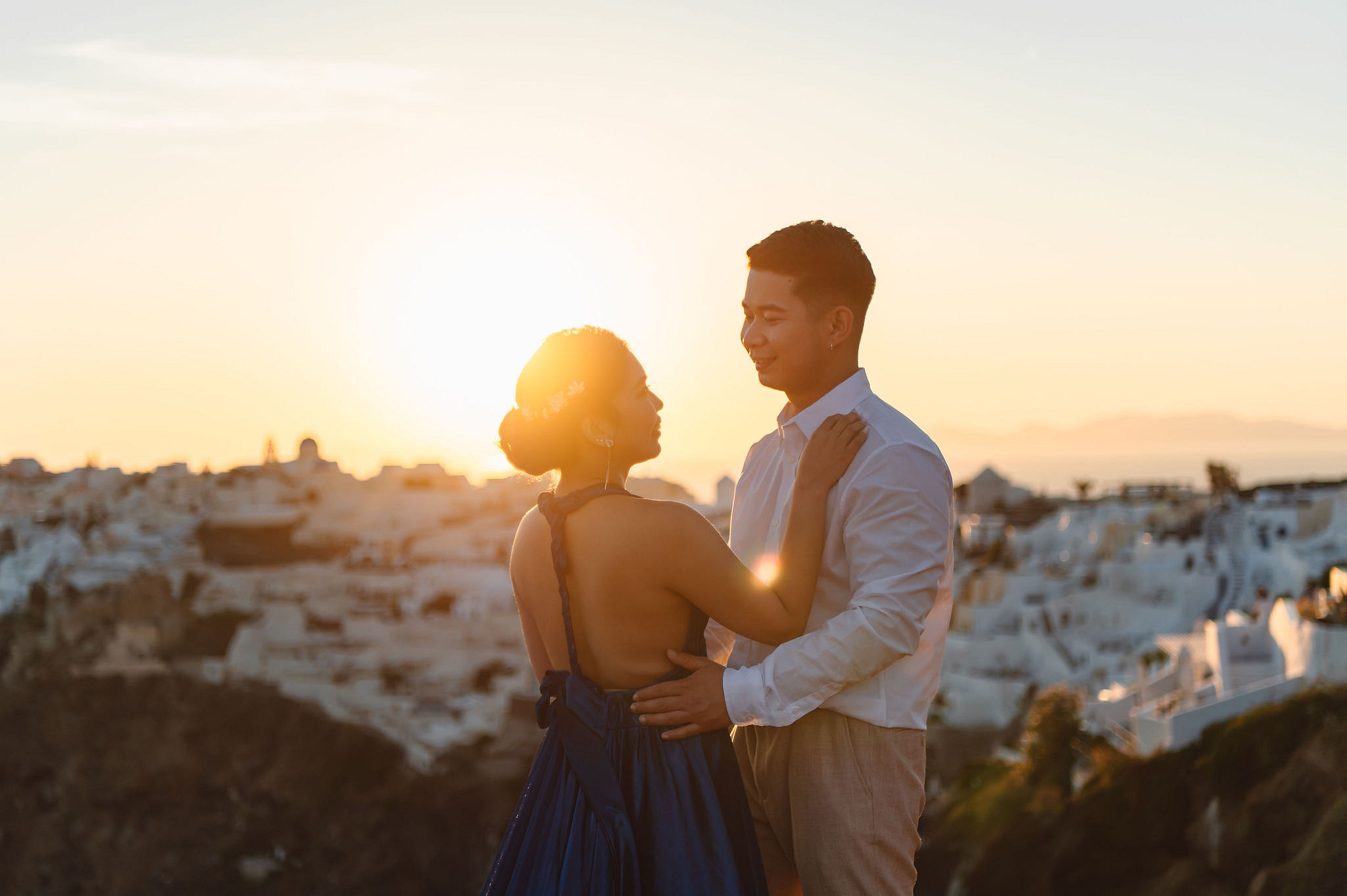 Santorini Pre-Wedding Photoshoot | Imerovigli, Firostefani & Finikia at Finikia pre-wedding photo