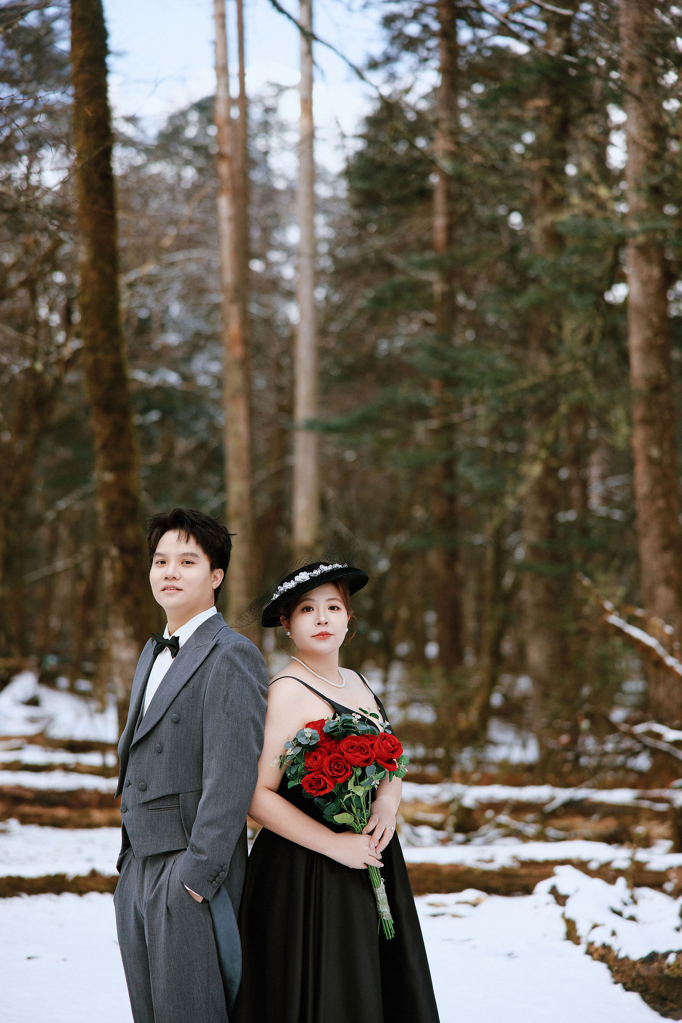Lijiang Pre-Wedding Photoshoot | Spruce Meadow, Blue Moon Valley & Alpine Lake at Spruce Meadow pre-wedding photo