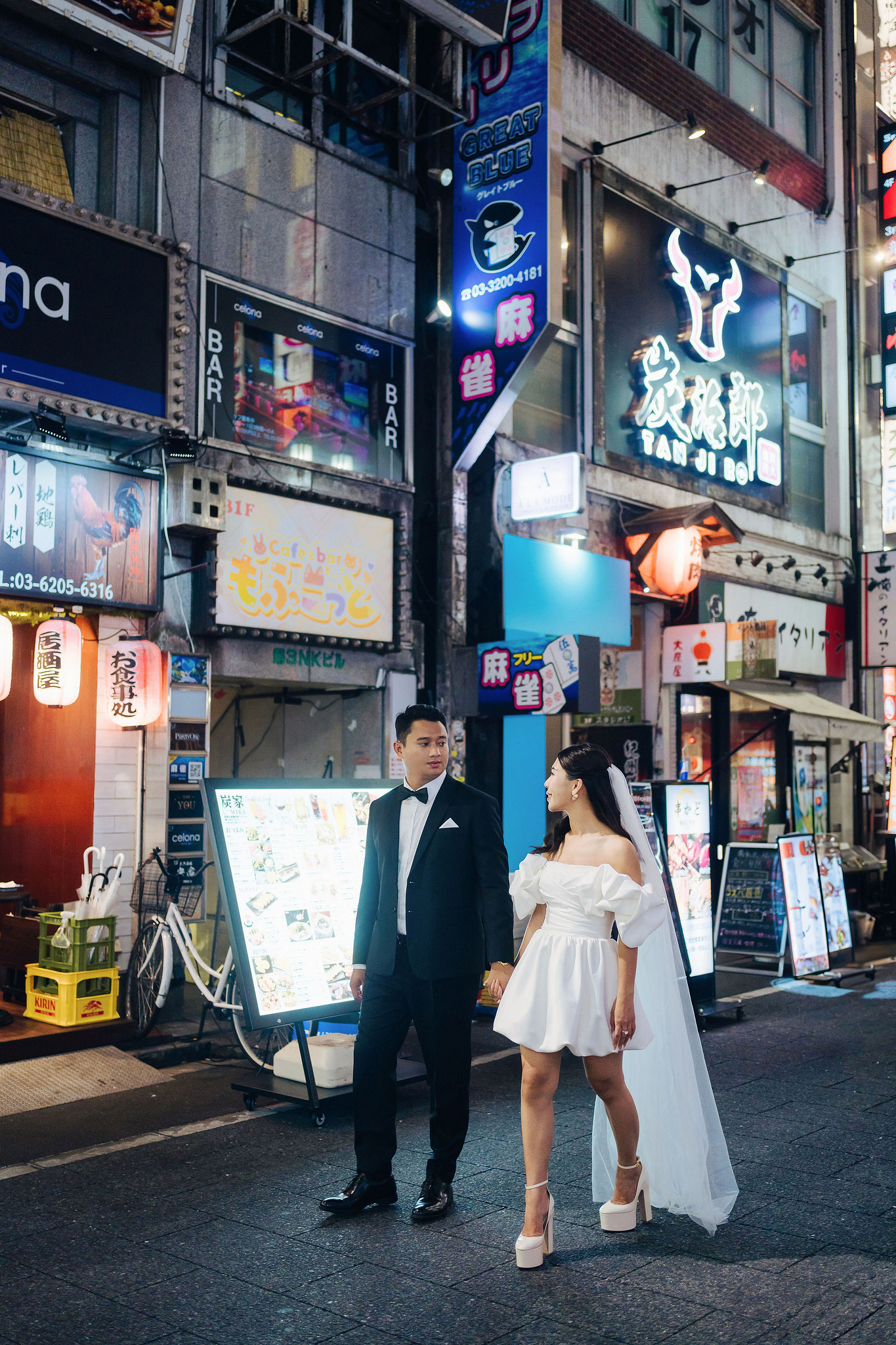 Mt. Fuji & Tokyo Pre-Wedding Photoshoot | Chureito Pagoda, Lake Kawaguchiko & Shinjuku at Shinjuku pre-wedding photo