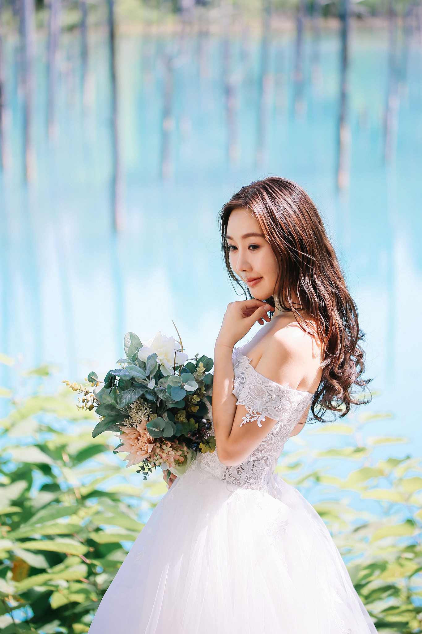 Photographer In Hokkaido: Pre-Wedding Photoshoot At Blue Pond And Saika No Sato Flower Farm at Blue Pond & Lavender Park pre-wedding photo